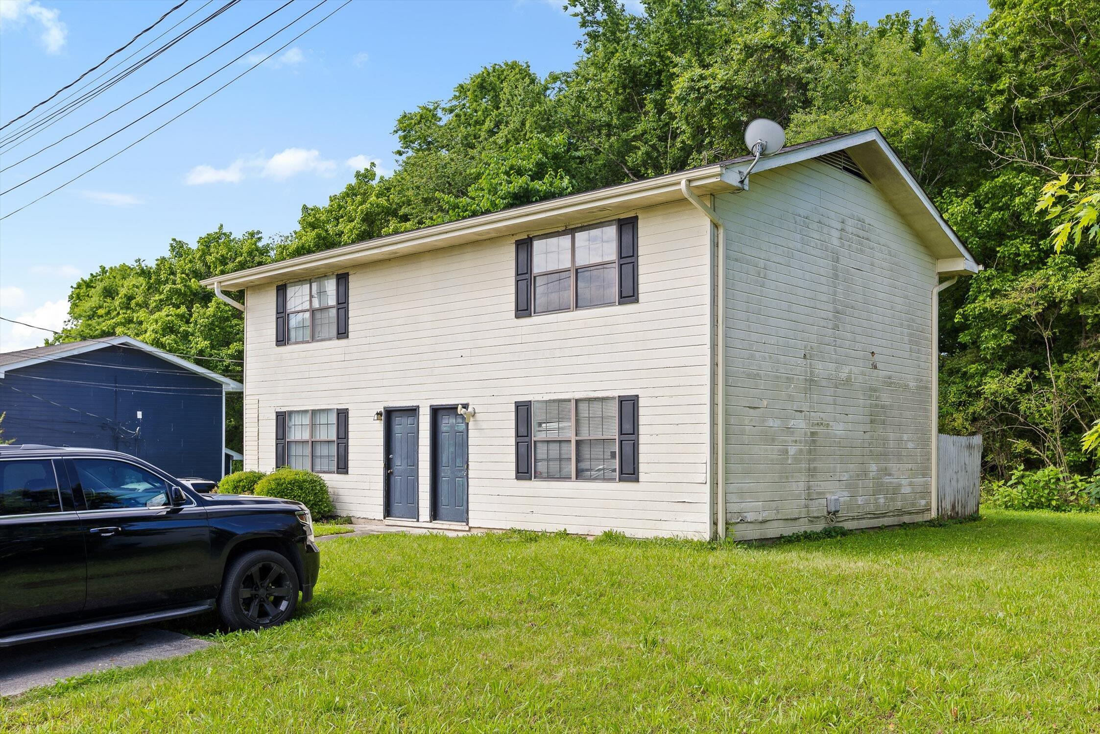 1640 Thrasher Pike