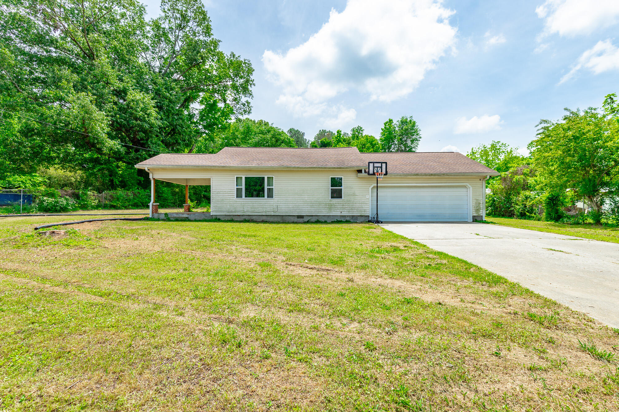 2326 Epperson Drive