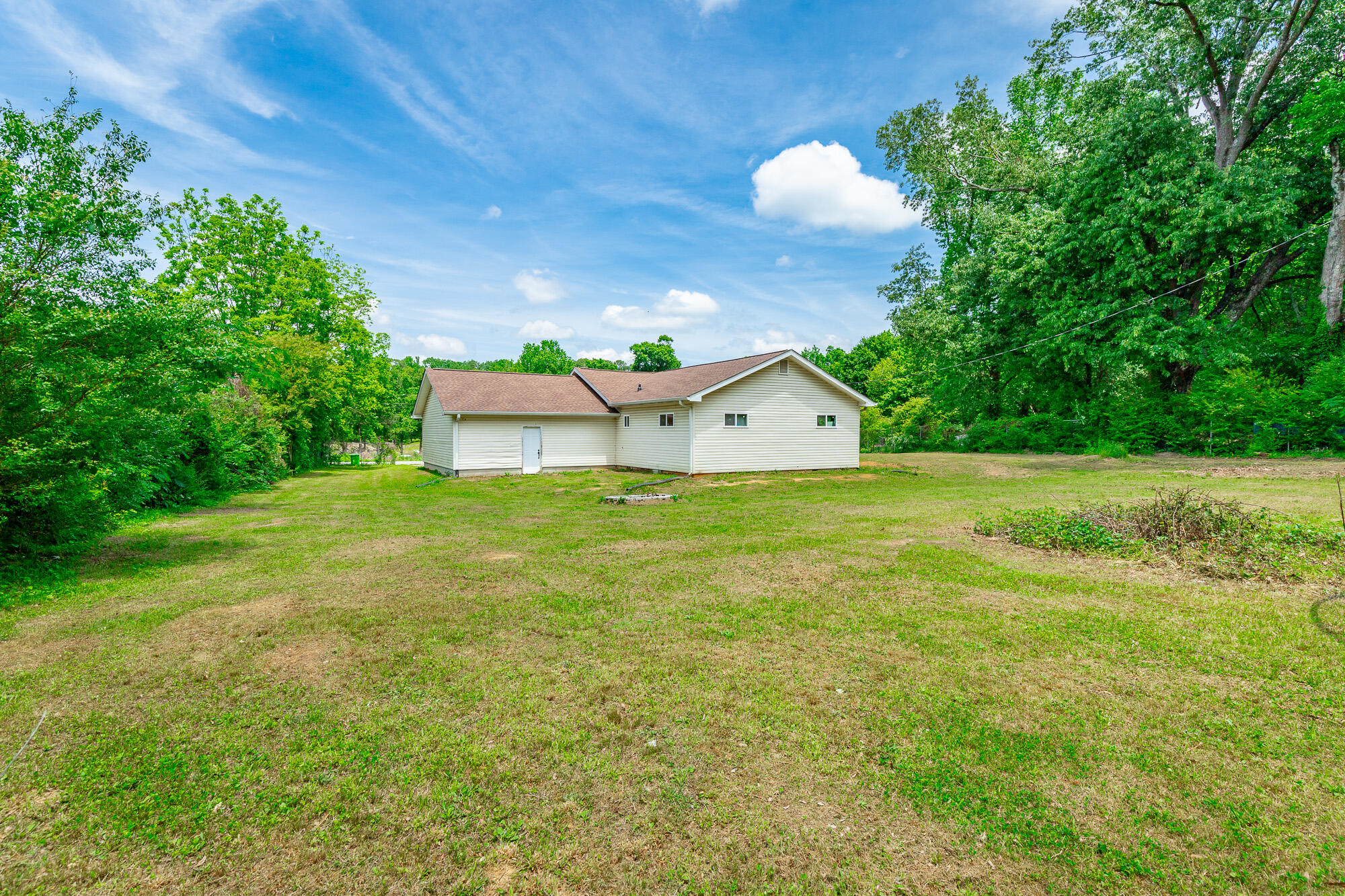 2326 Epperson Drive