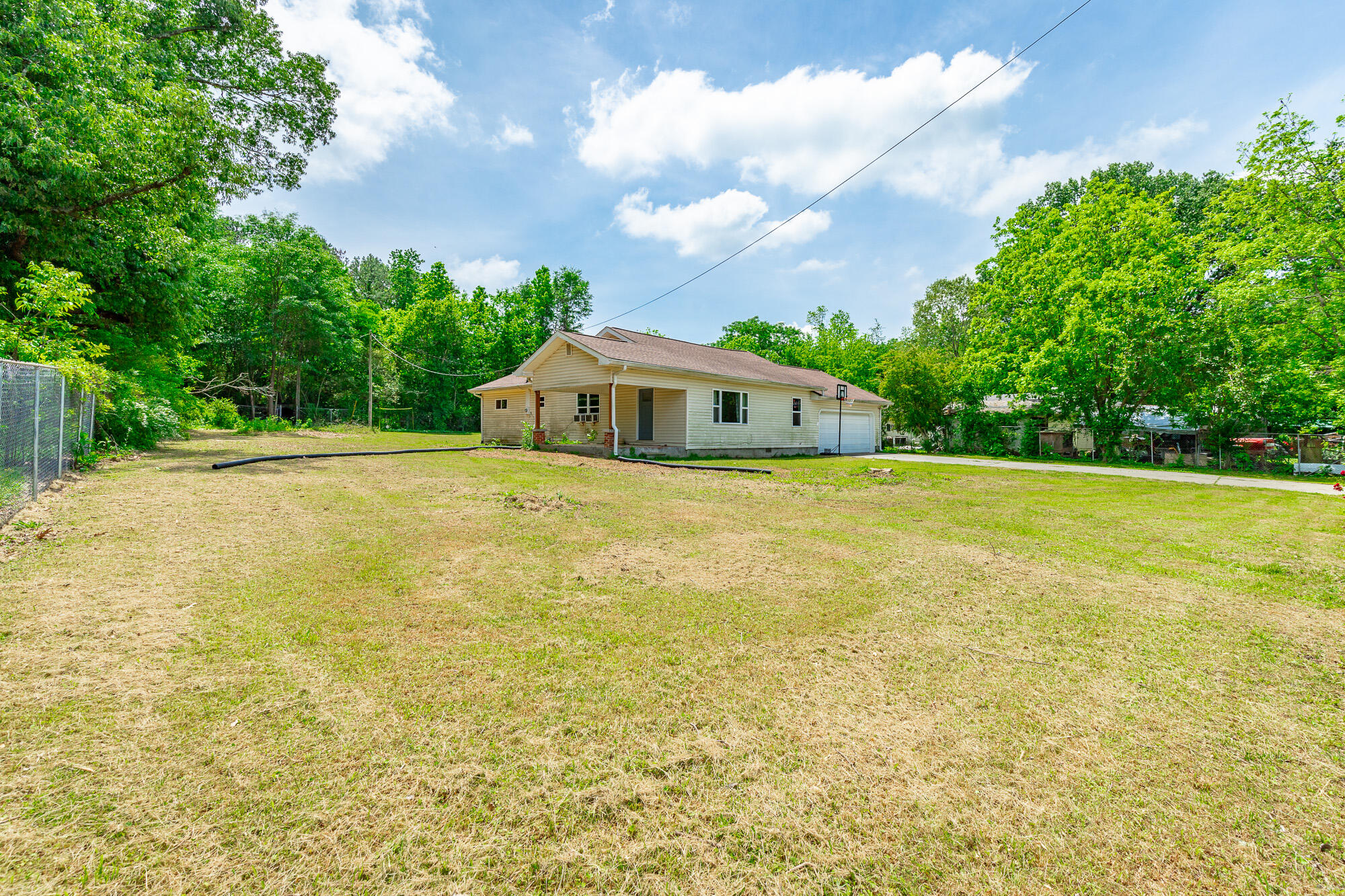 2326 Epperson Drive