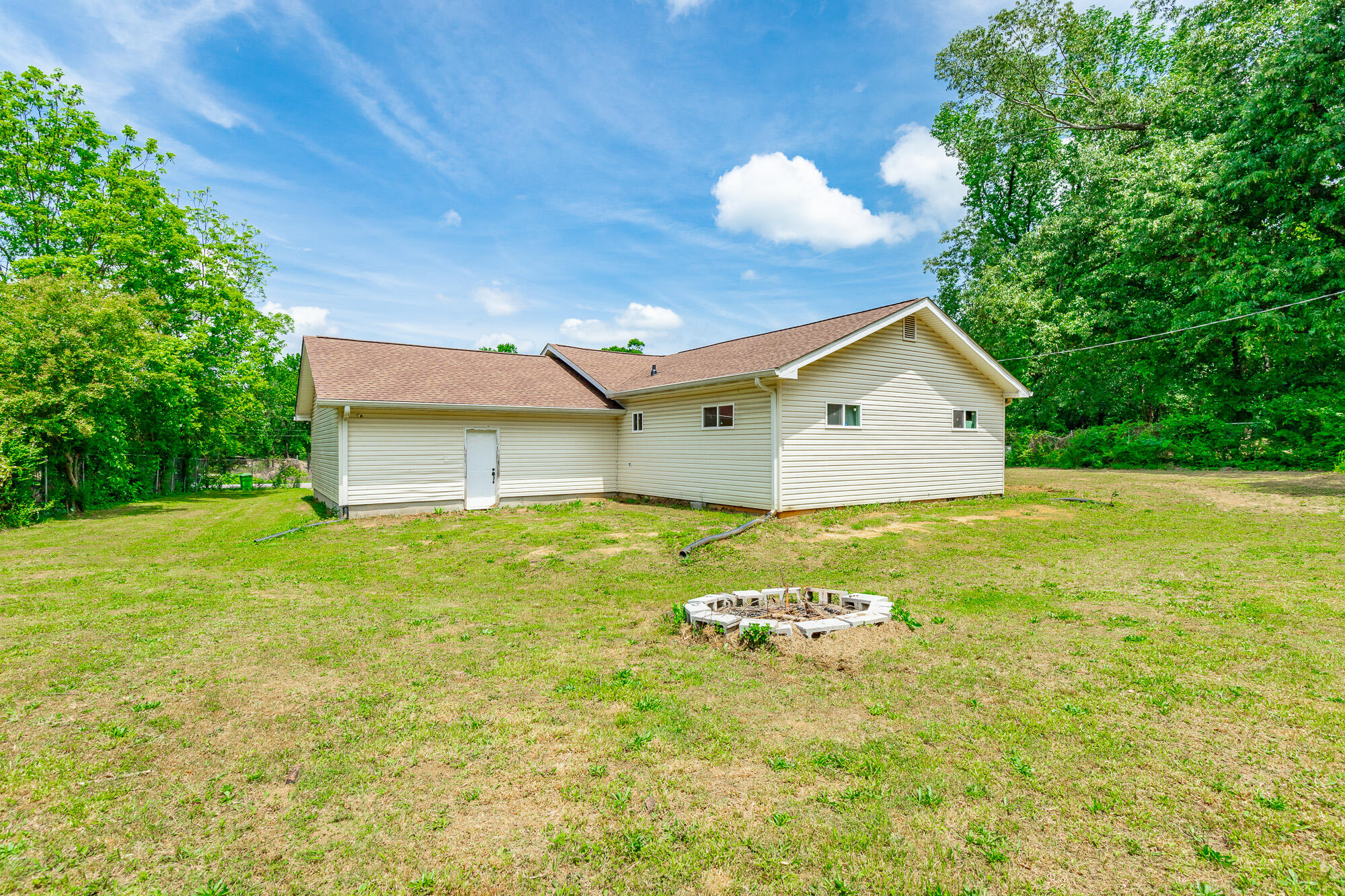 2326 Epperson Drive