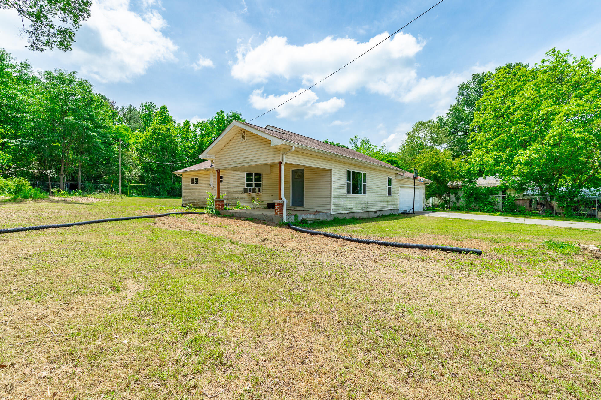 2326 Epperson Drive