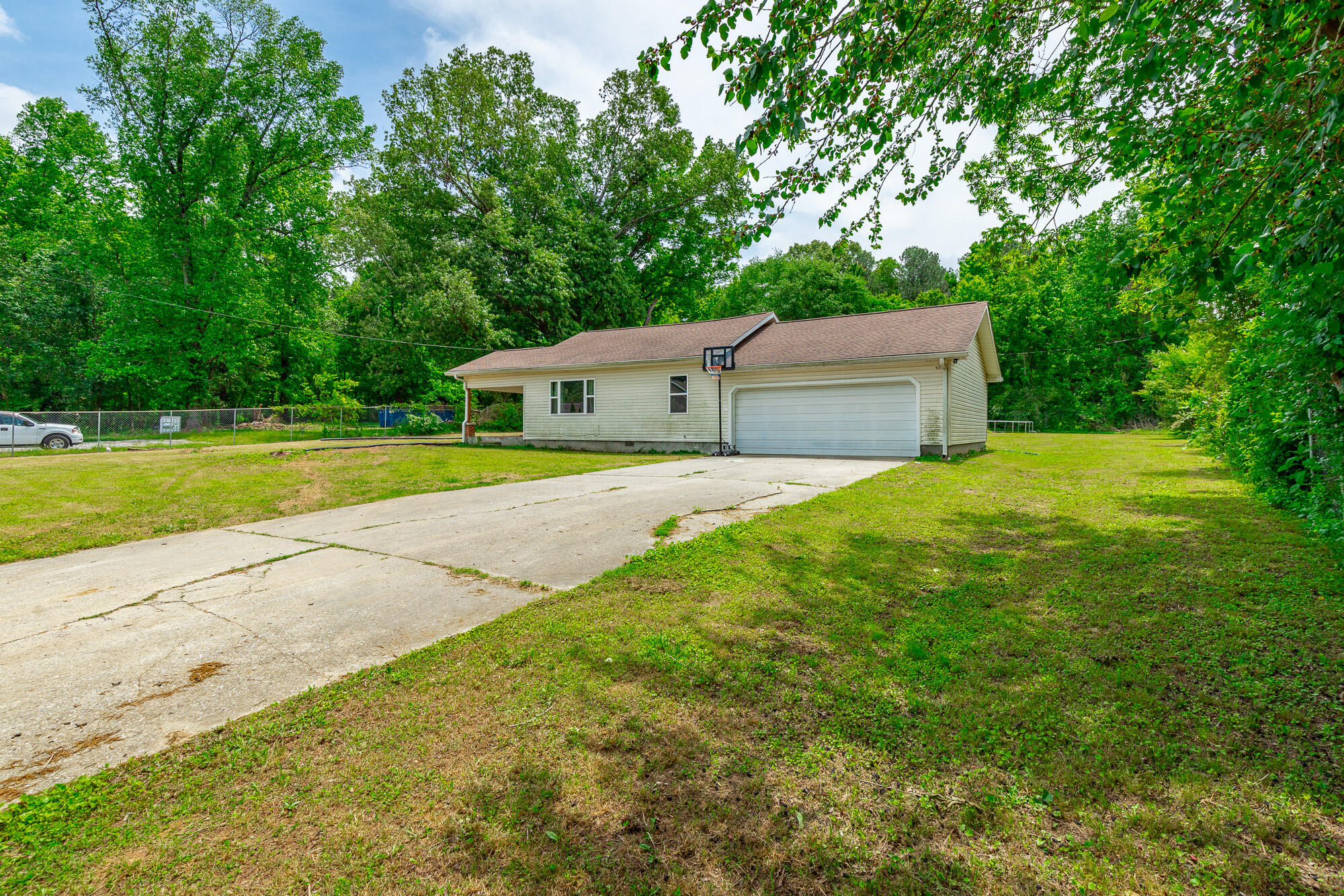 2326 Epperson Drive