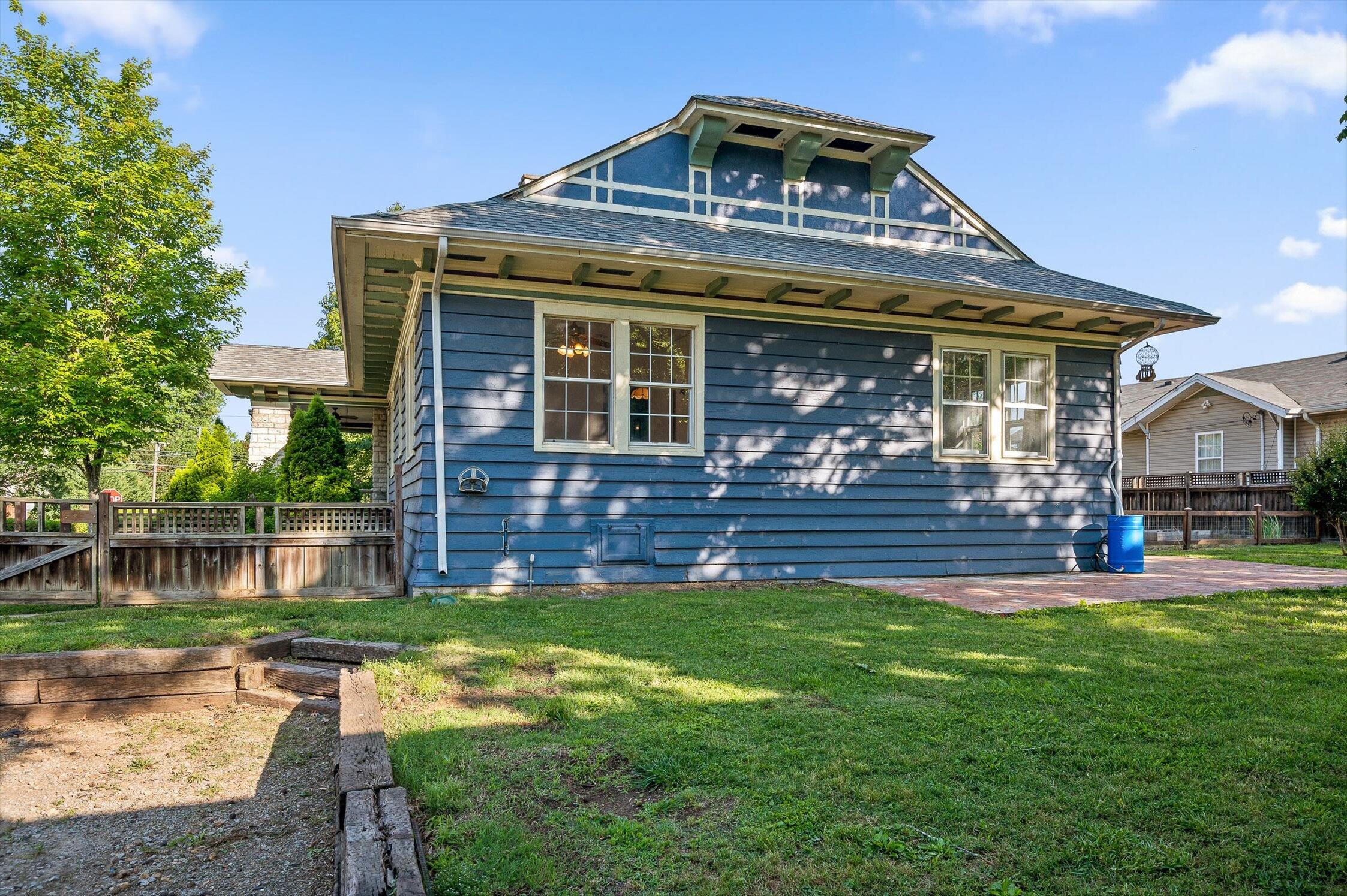 252 Glenwood Drive