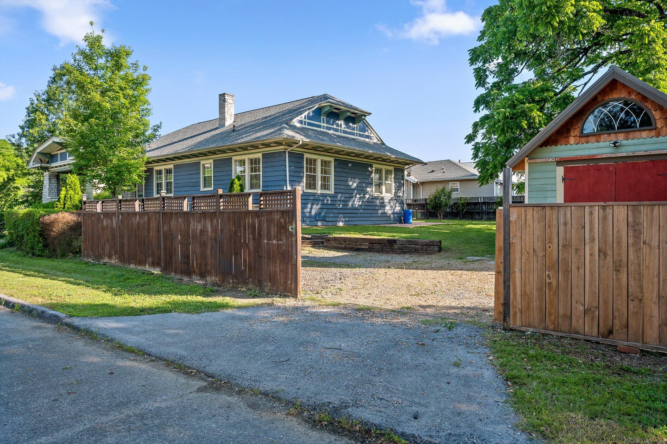 252 Glenwood Drive