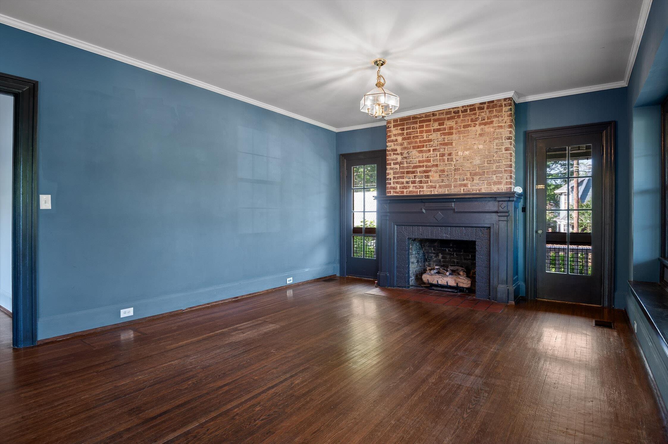 252 Glenwood Drive