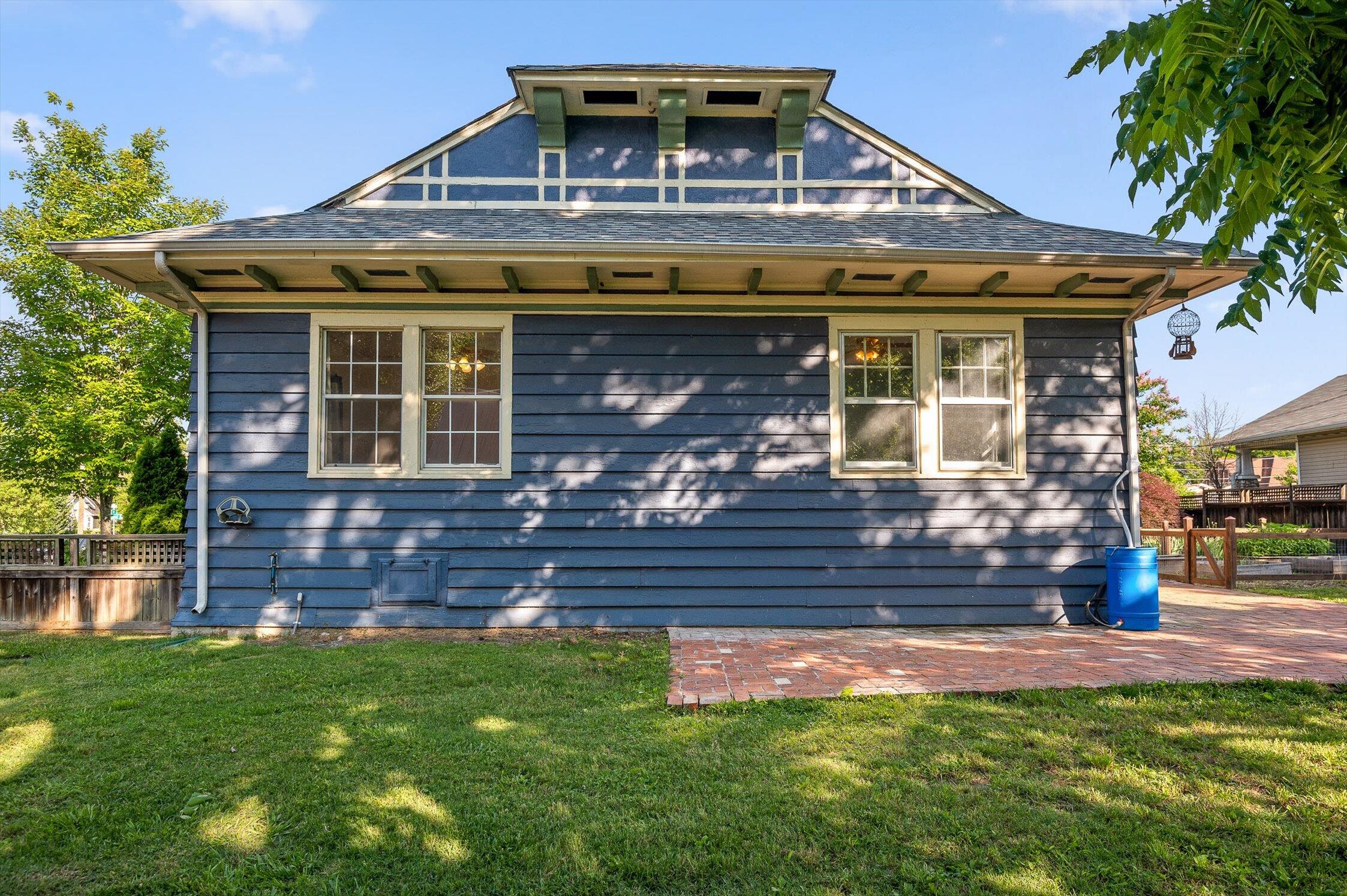 252 Glenwood Drive