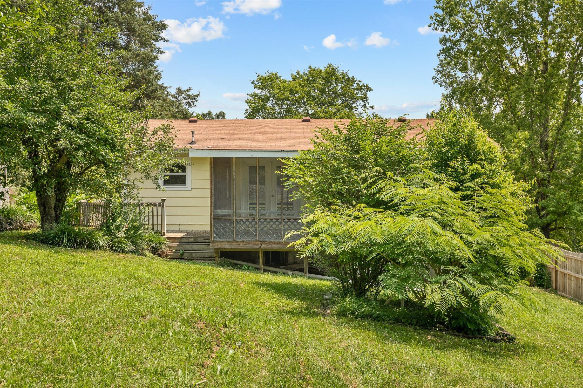 6557 Esquire Drive