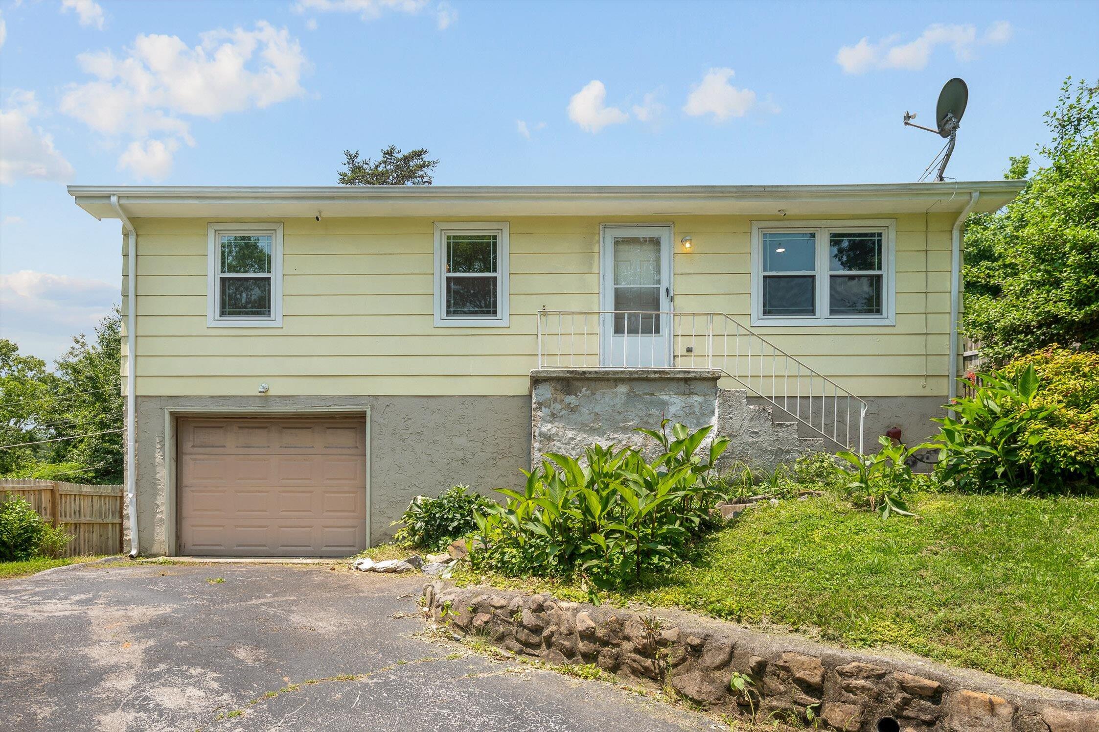 6557 Esquire Drive