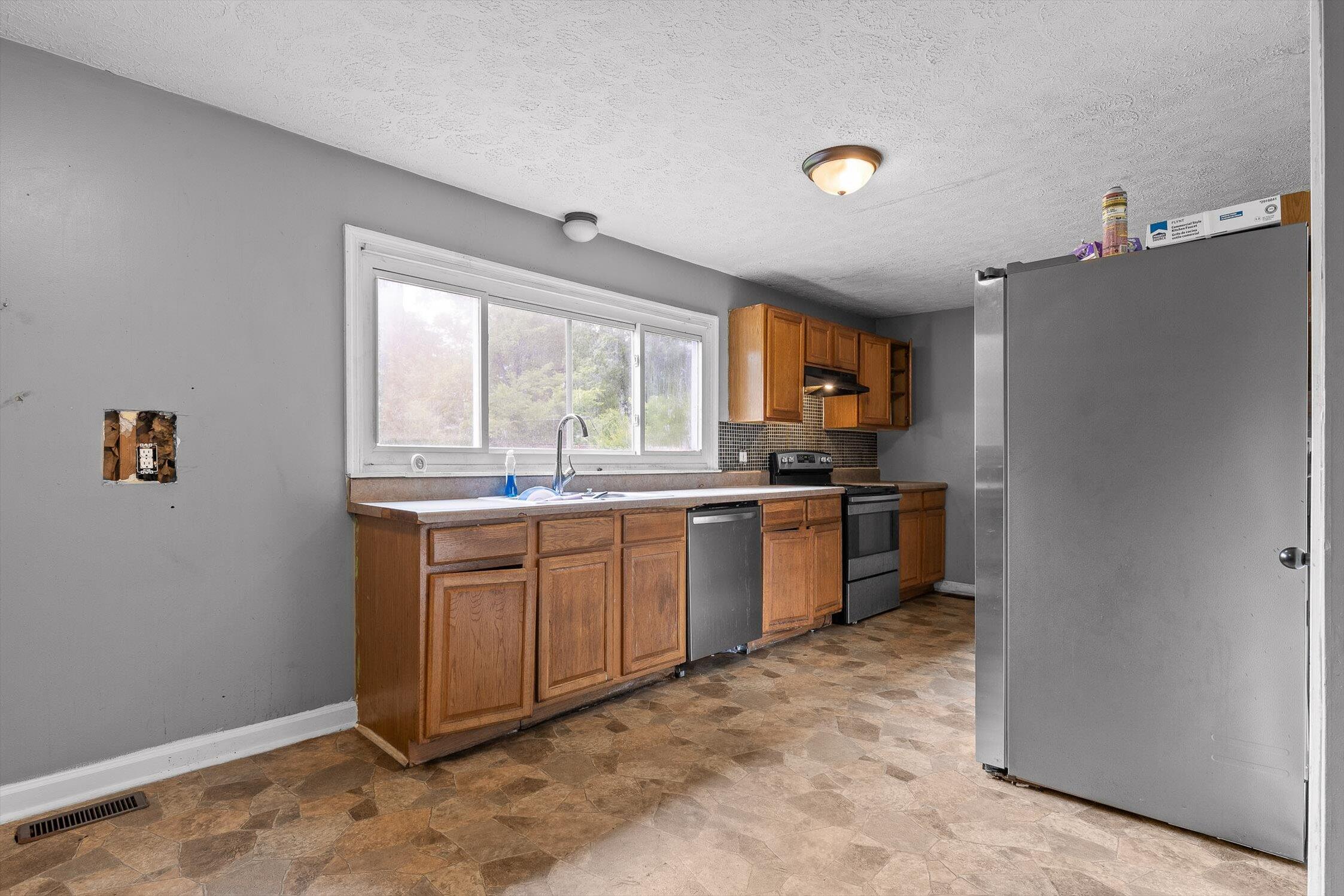 608 Parkview Drive