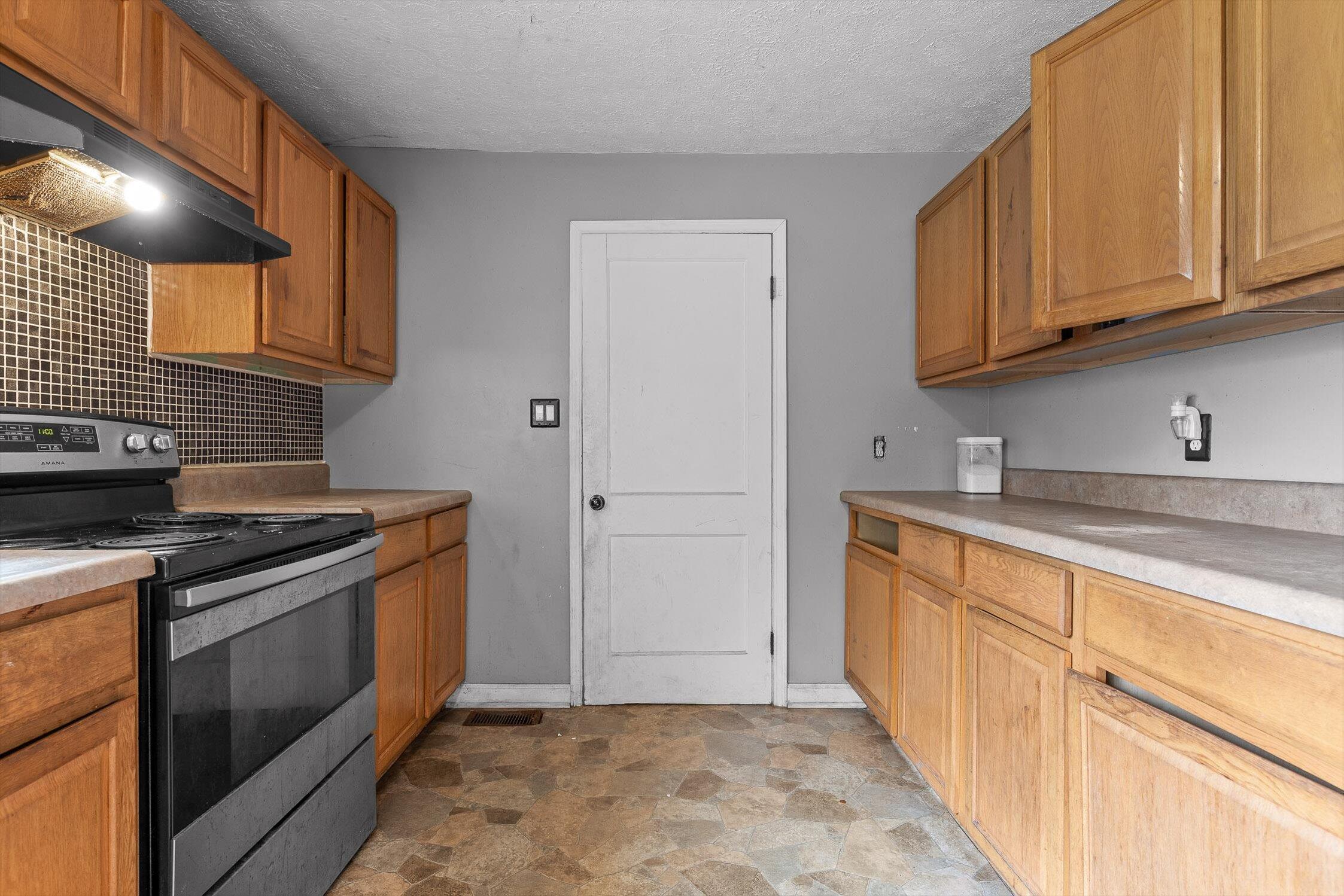 608 Parkview Drive