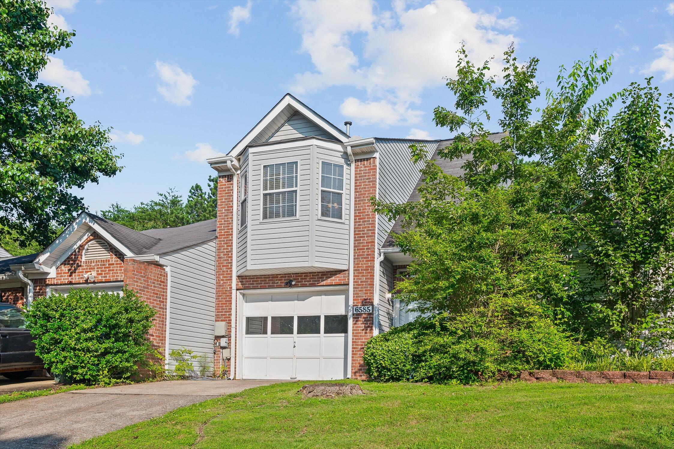 6585 Hickory Trace Circle