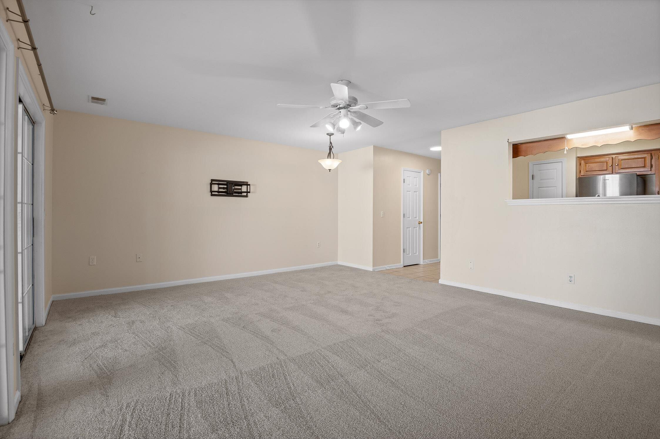 6585 Hickory Trace Circle
