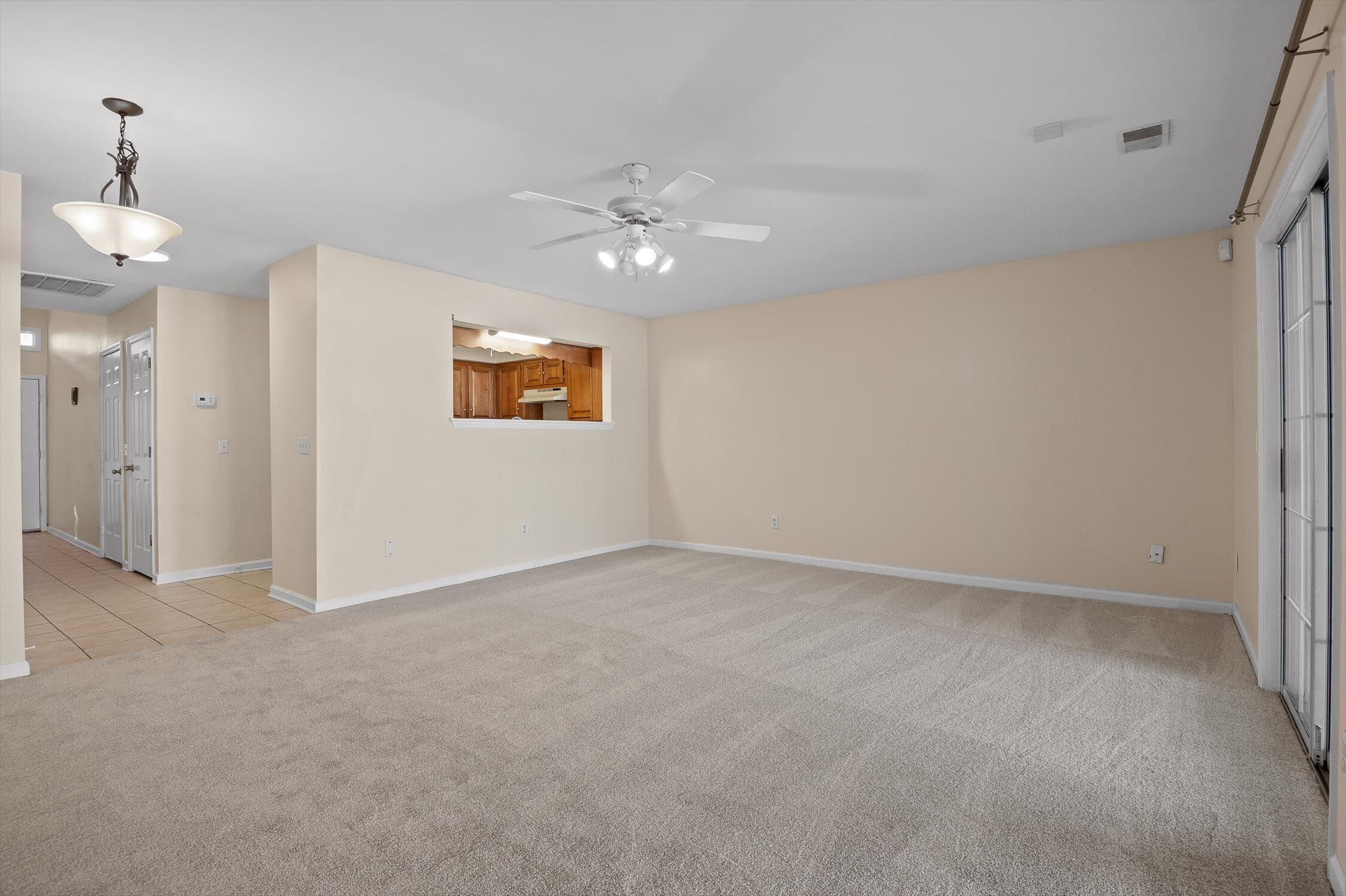 6585 Hickory Trace Circle
