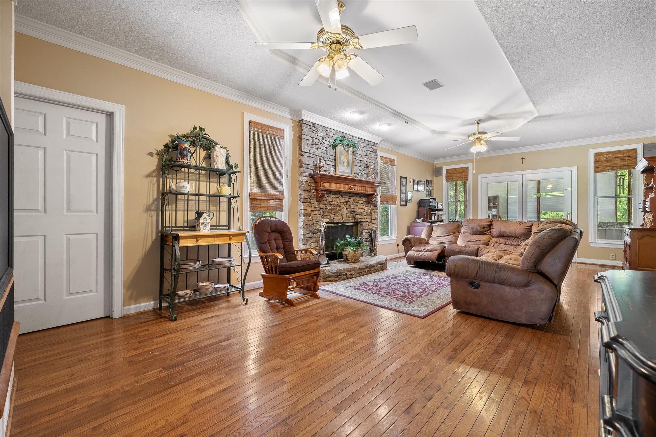 1831 Bay Pointe Drive