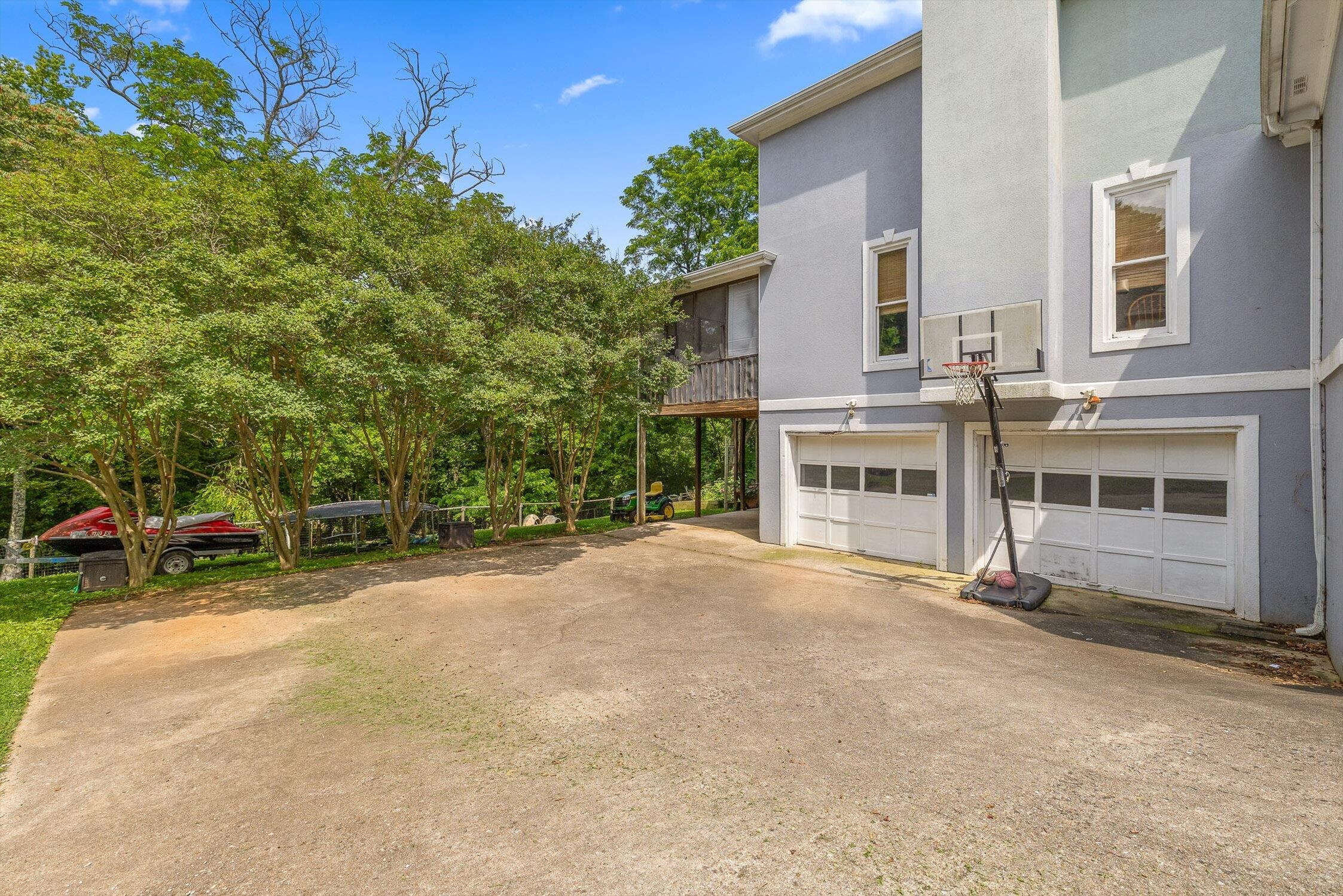 1831 Bay Pointe Drive