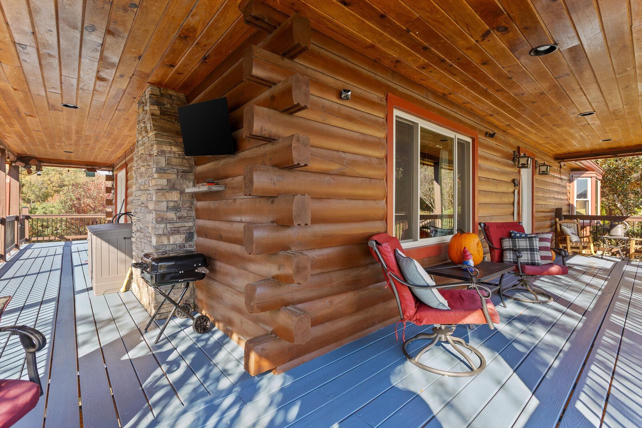 161 & 155 Cherokee Ridge Drive