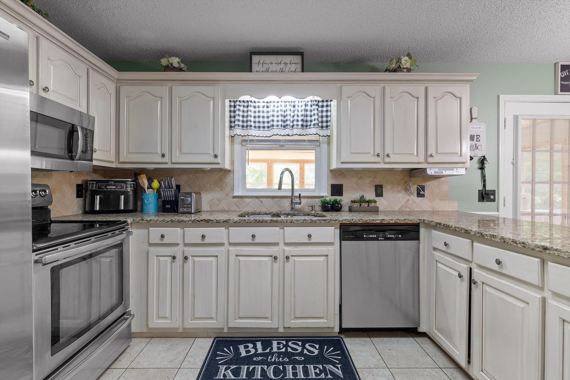 1062 Laura Drive