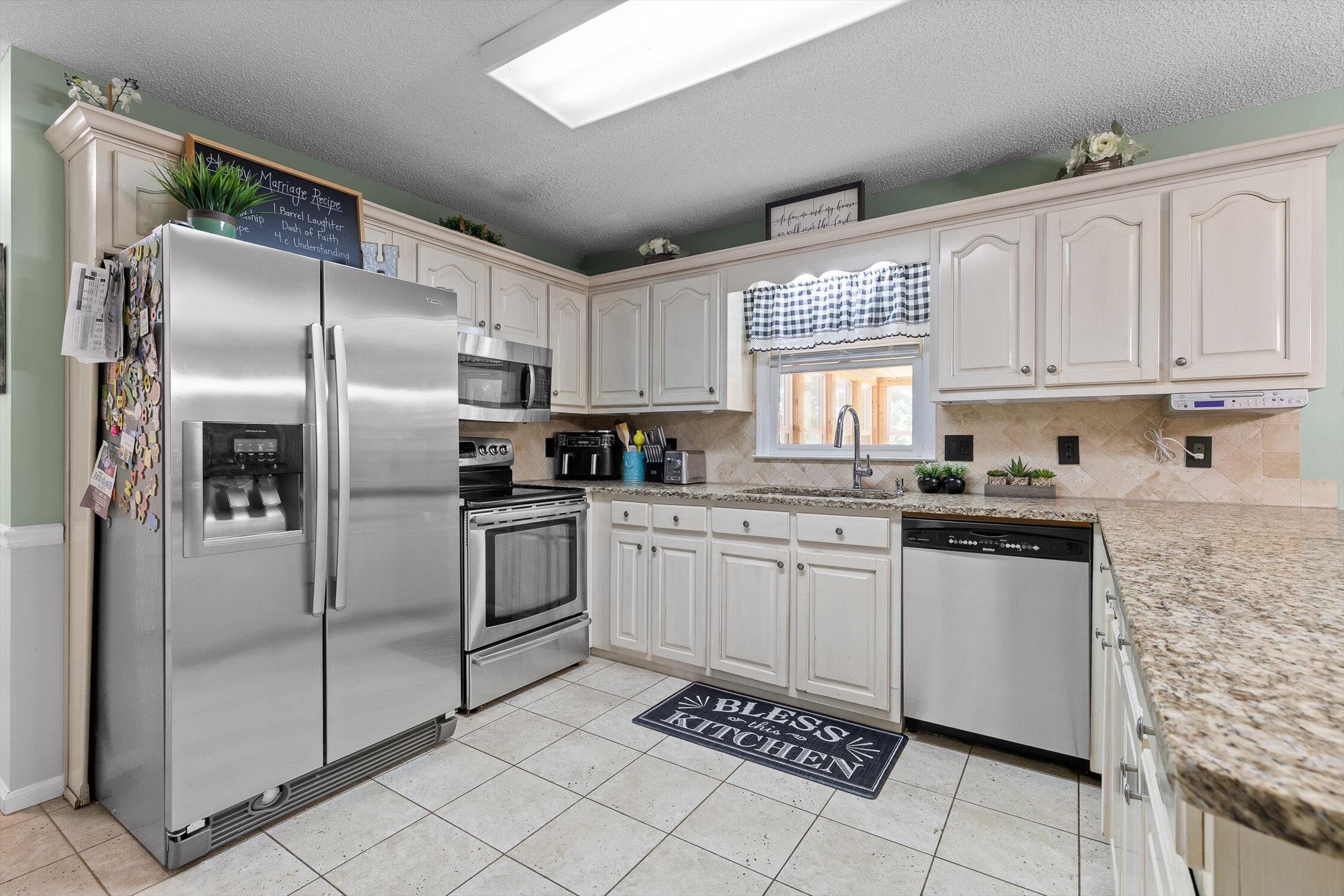 1062 Laura Drive
