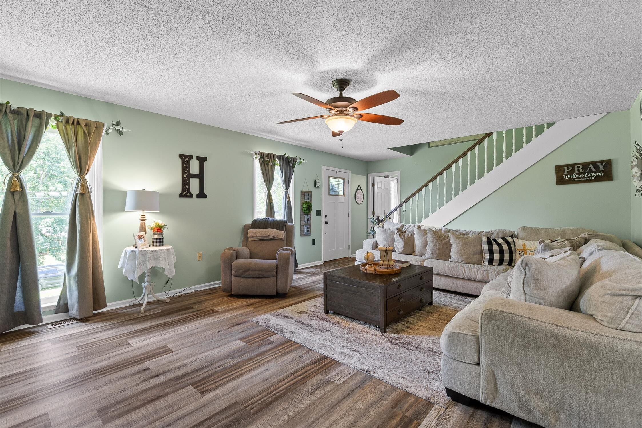 1062 Laura Drive