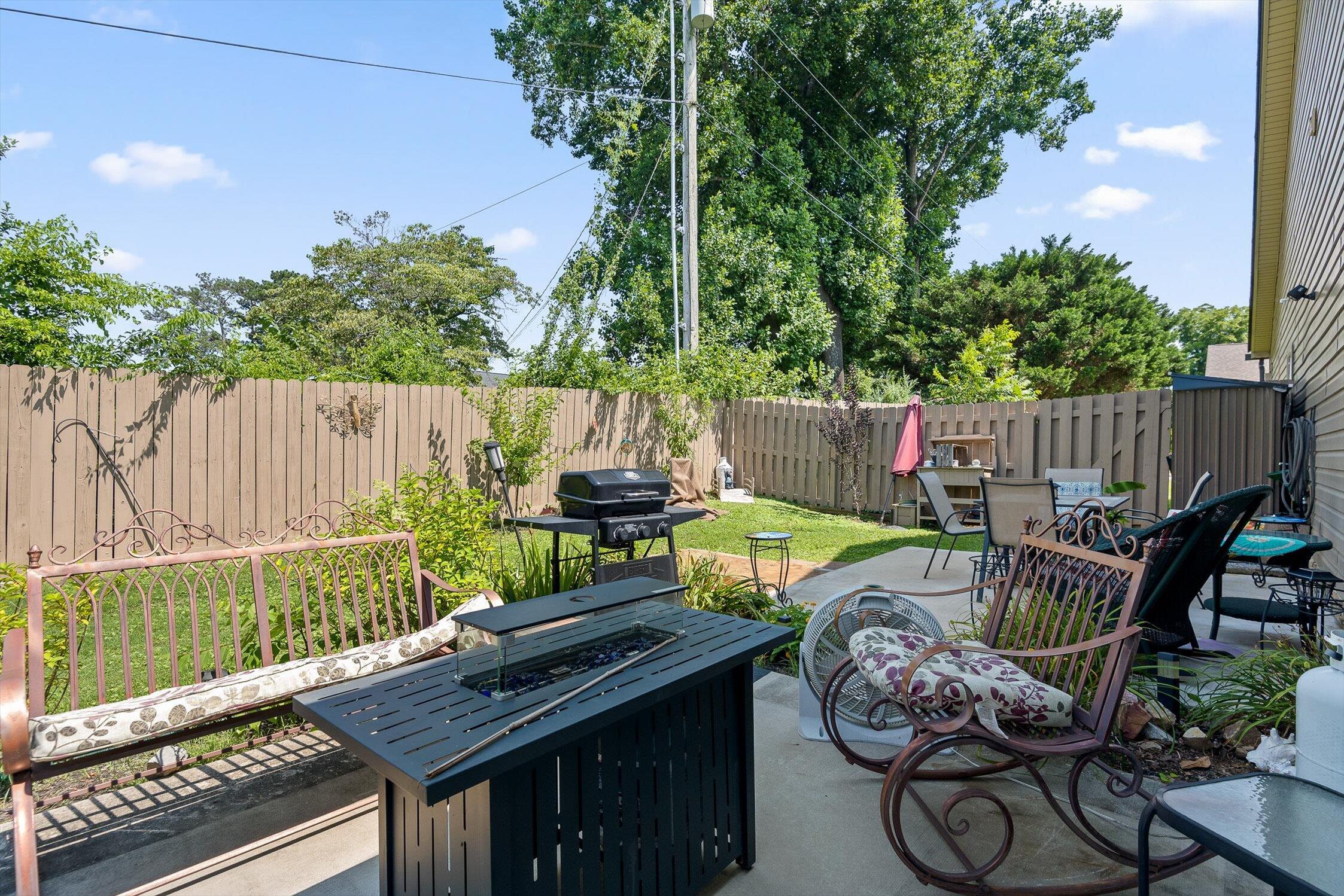 77 Peachstone Lane