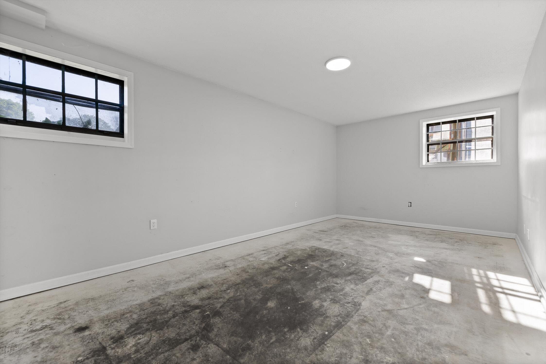4726 Tarpon Trail