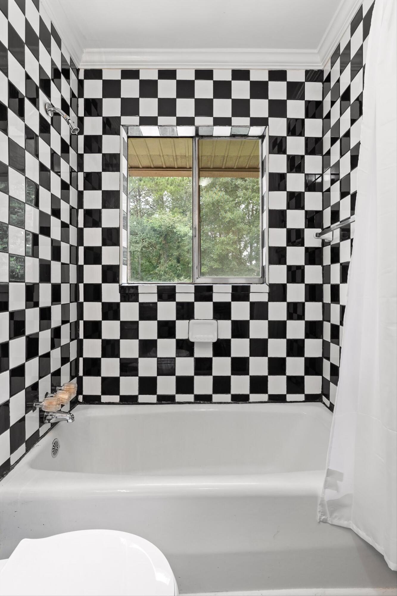 221 Chota Circle, LaFayette