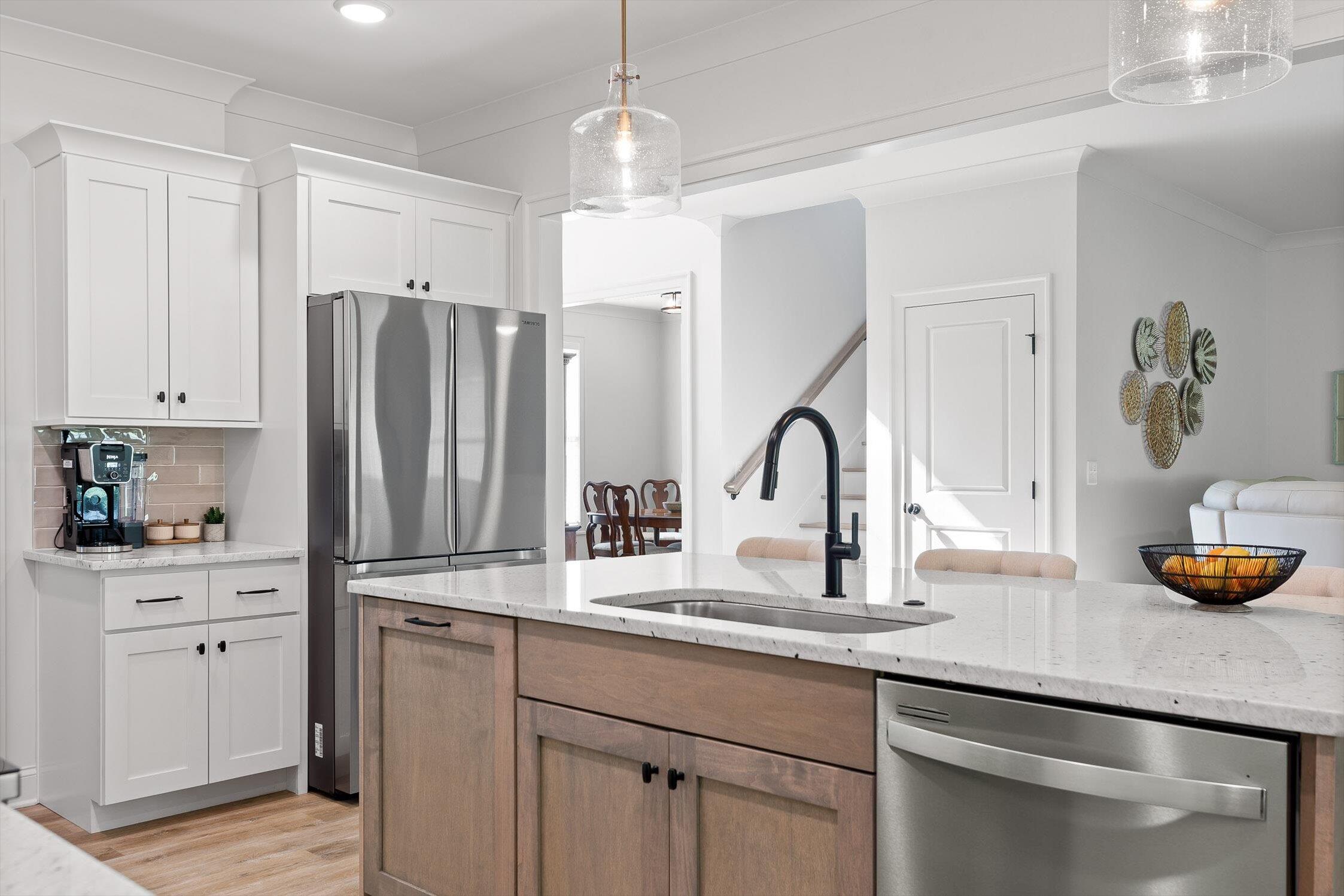 8665 Woodbury Acre Court