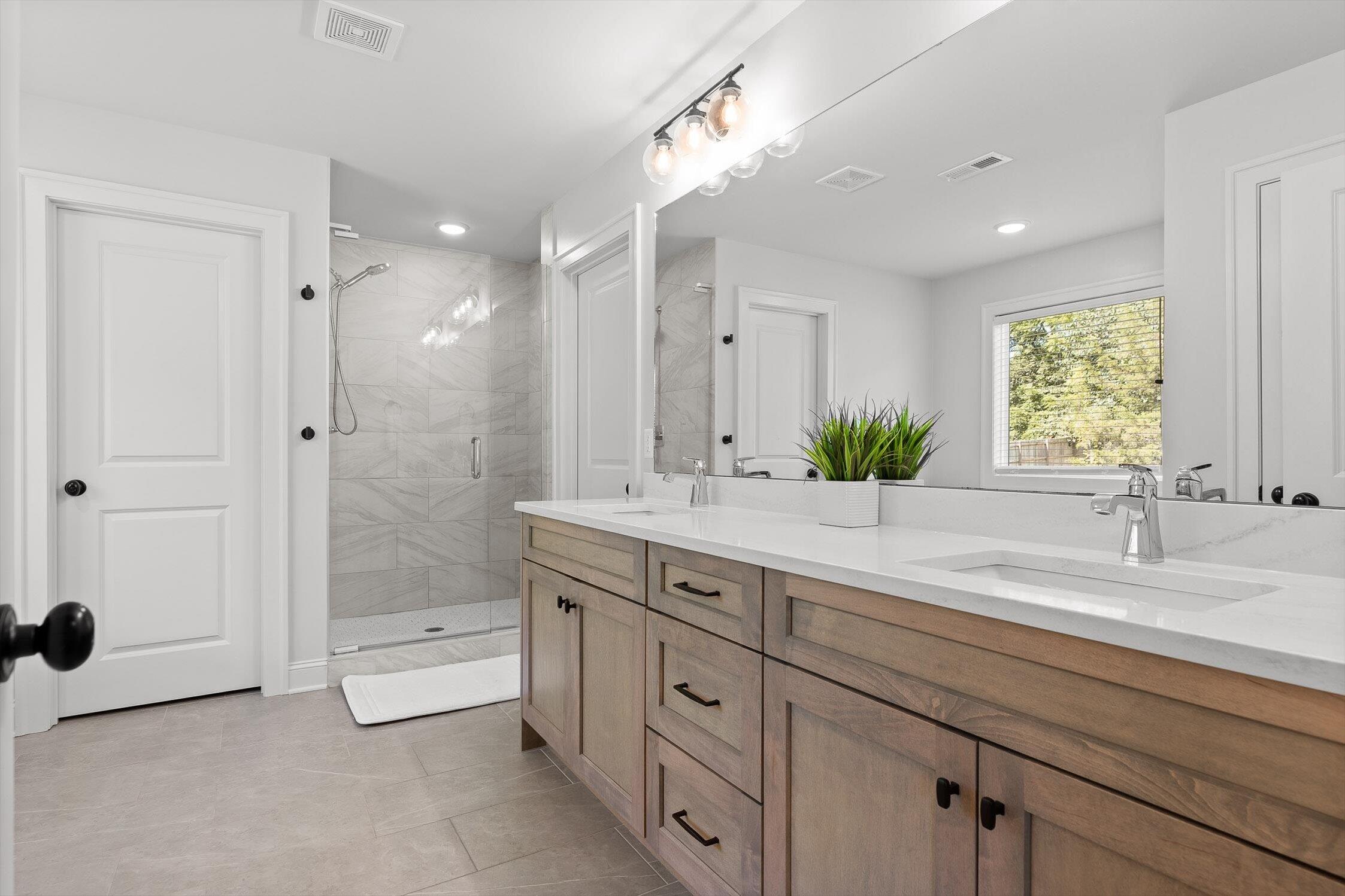 8665 Woodbury Acre Court