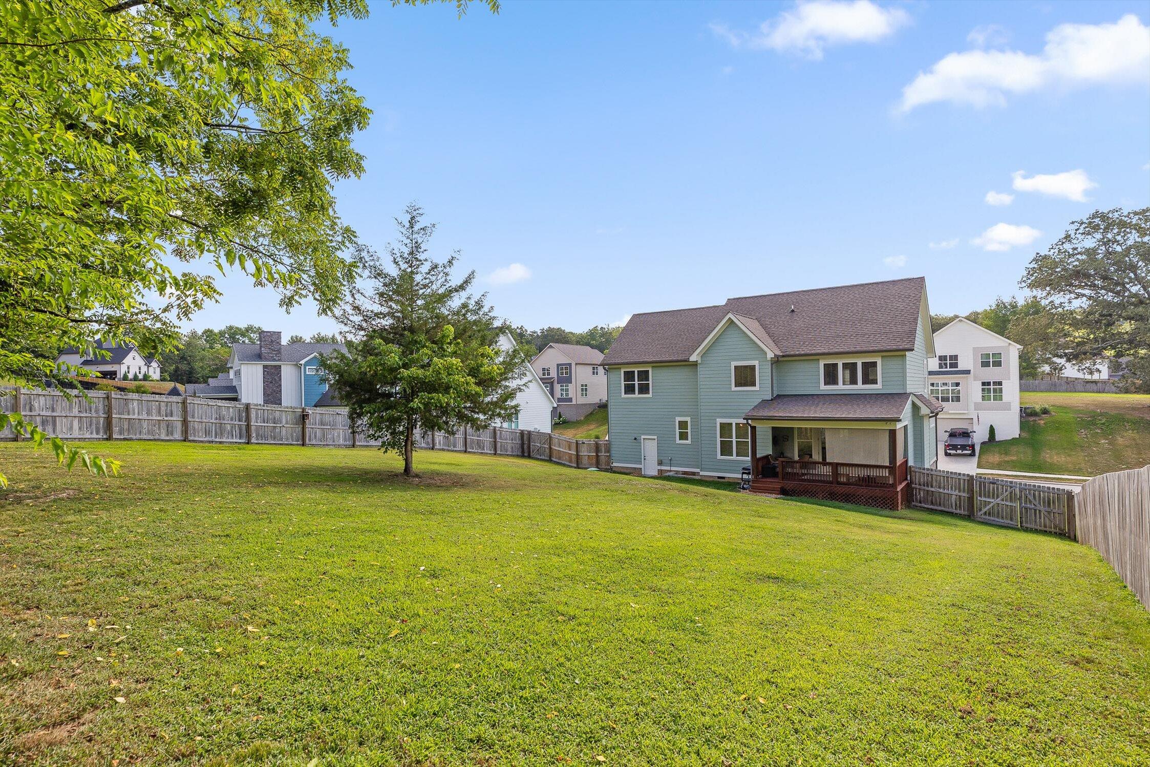 8665 Woodbury Acre Court