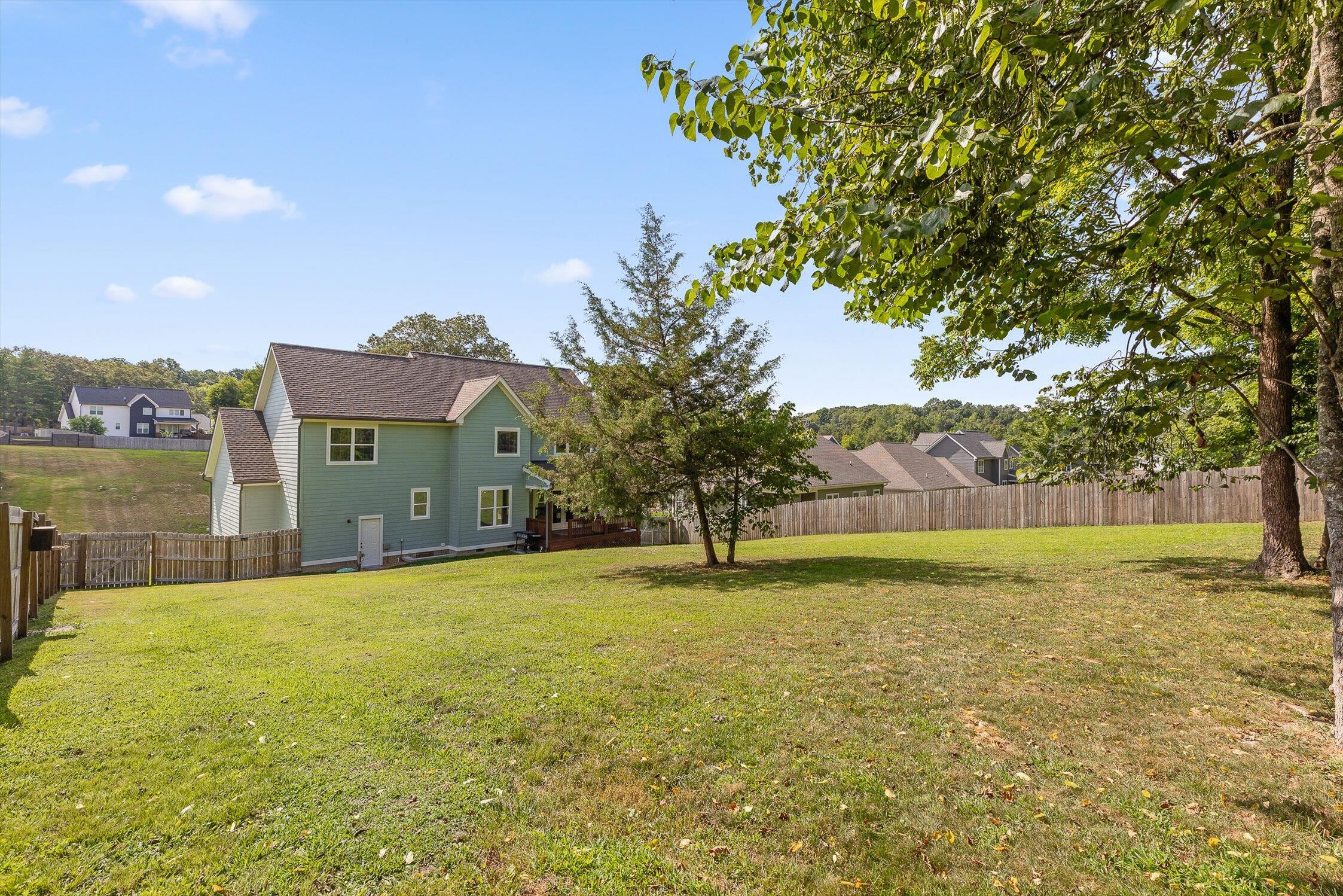 8665 Woodbury Acre Court