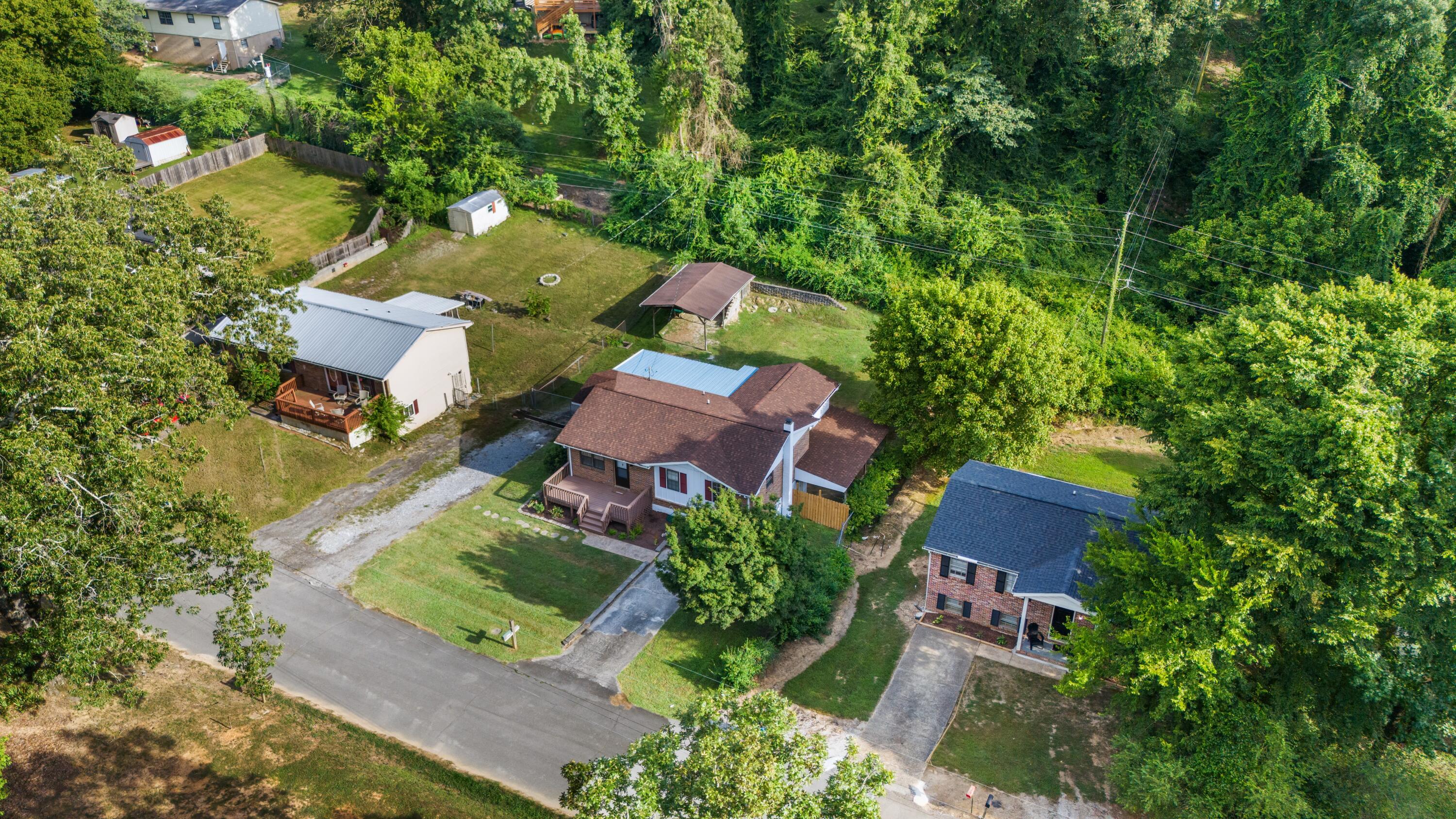 9027 Wooten Road