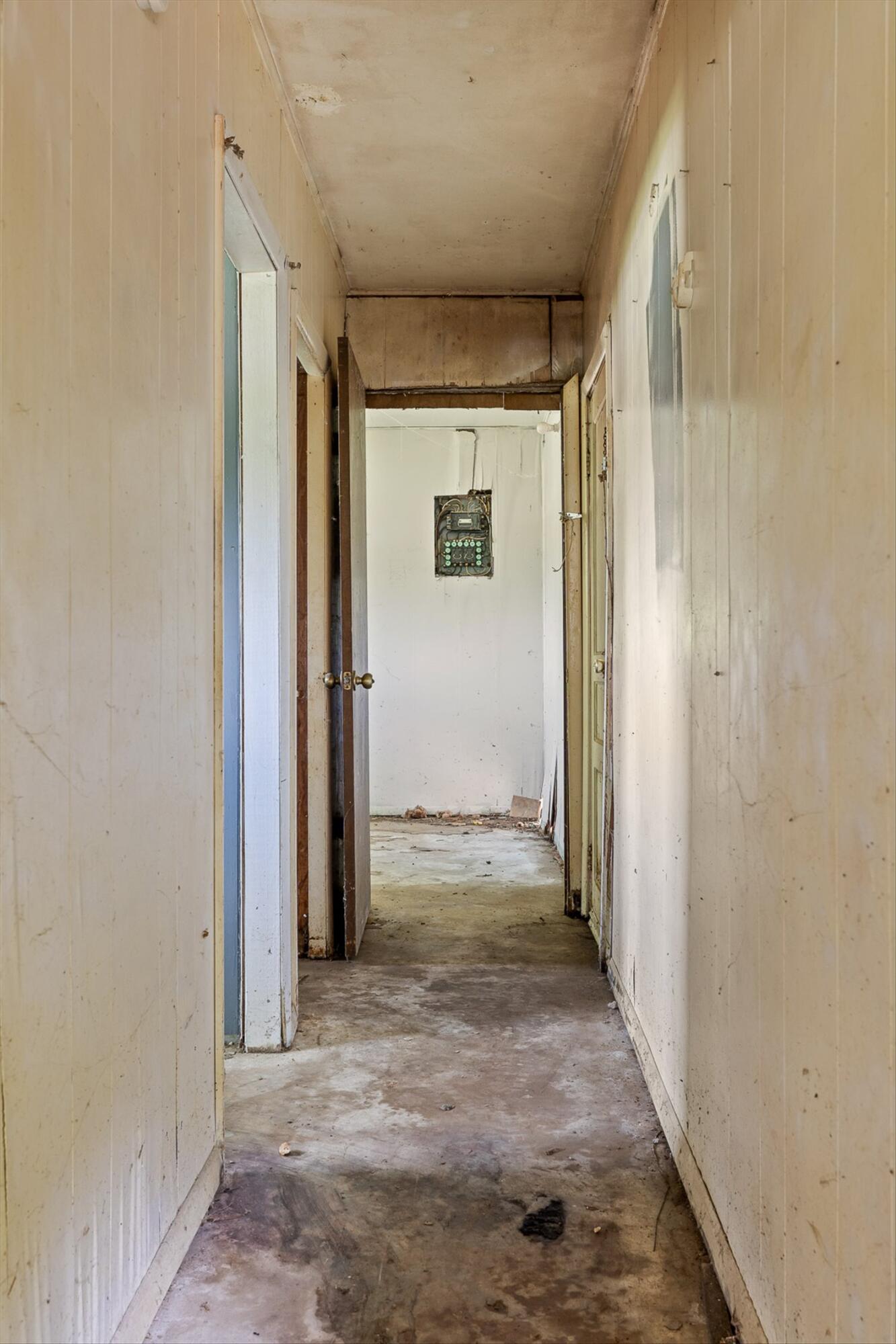 1467 Holcomb Road