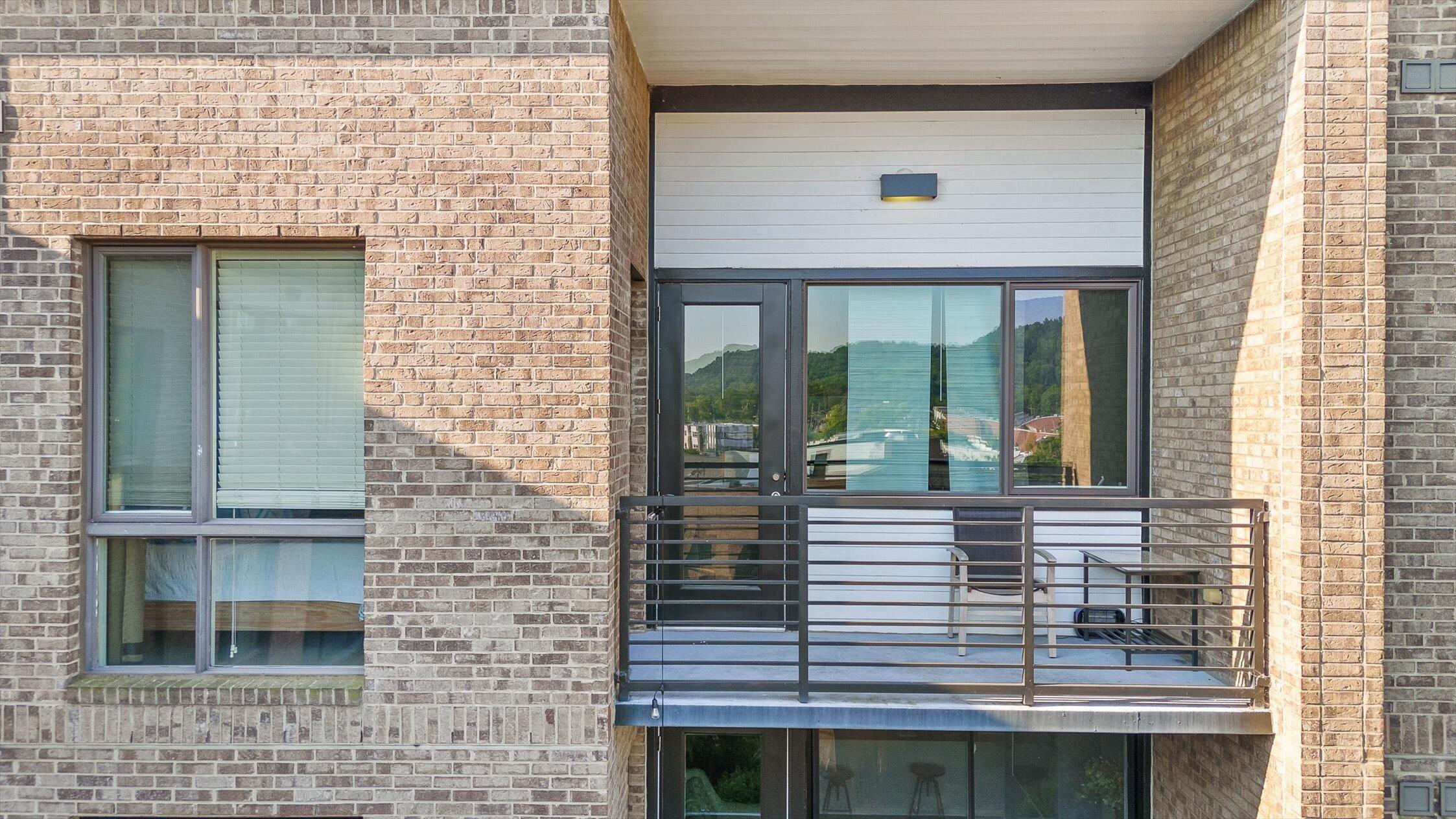 200 Manufacturers Road, Apt 728