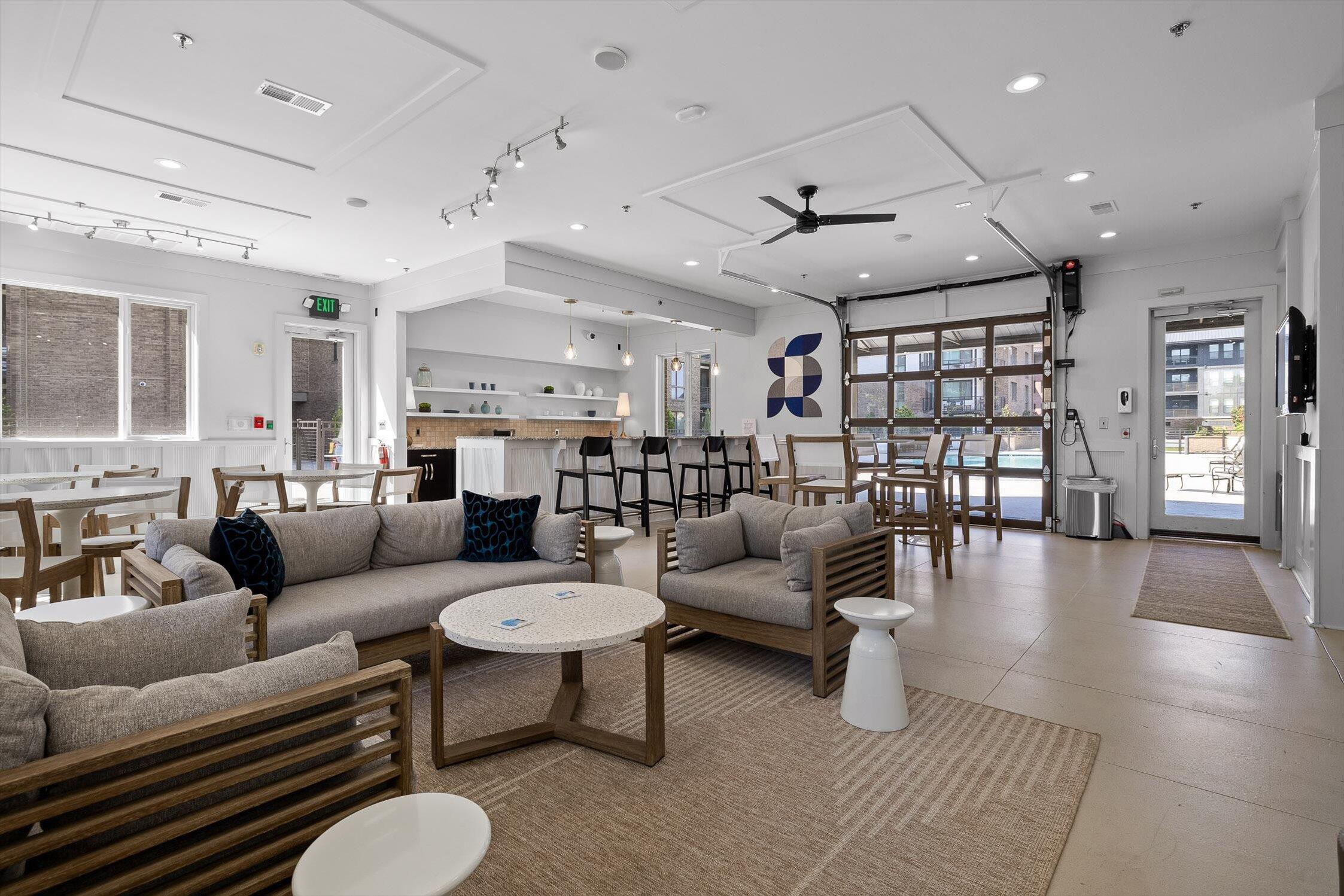 200 Manufacturers Road, Apt 728