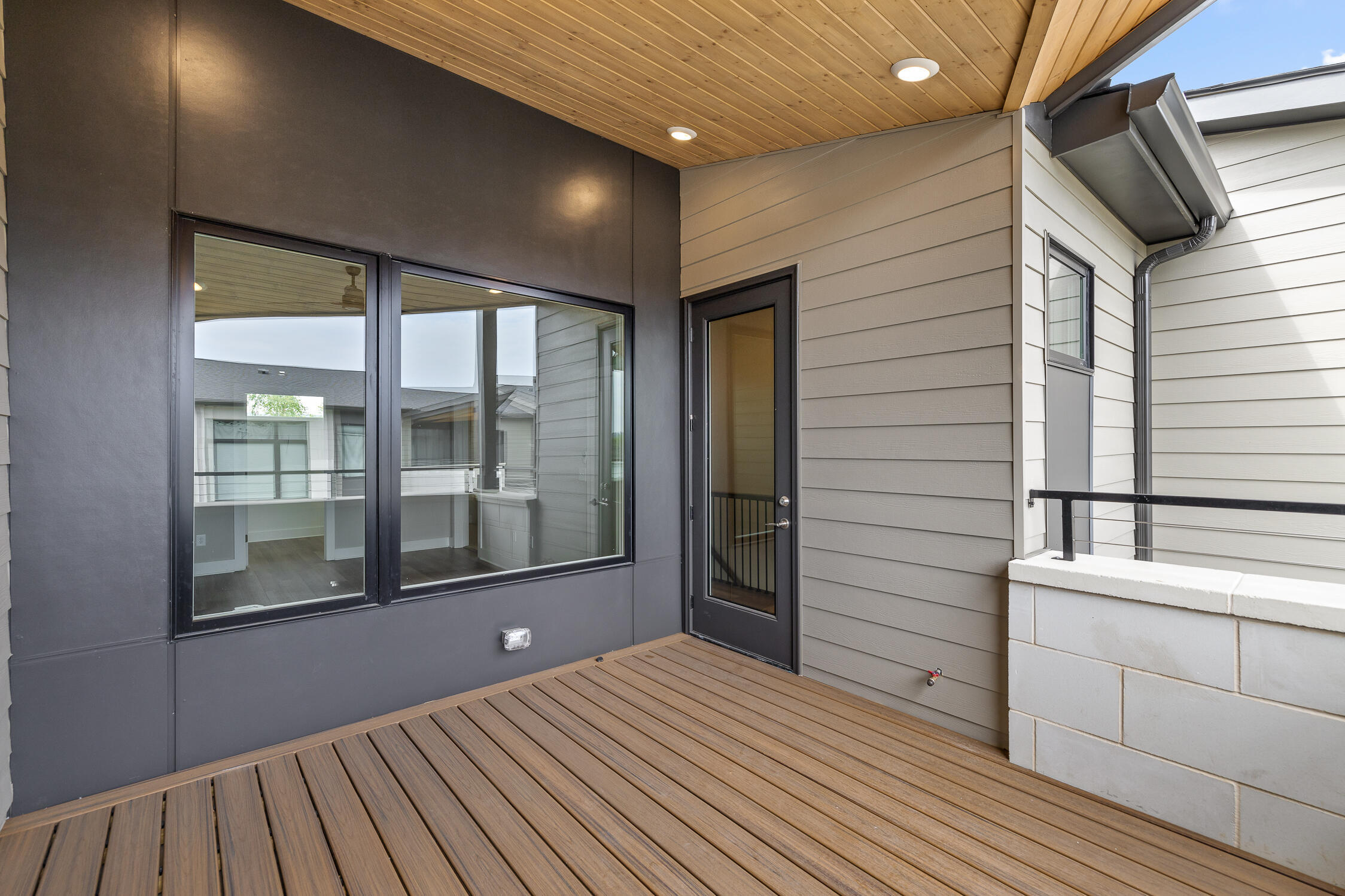 757 Burnside Place