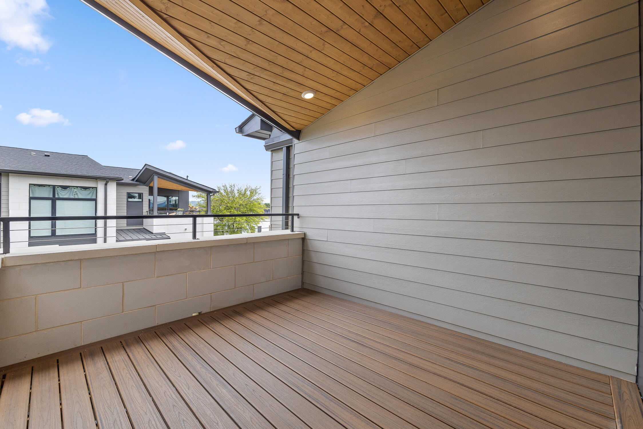 757 Burnside Place