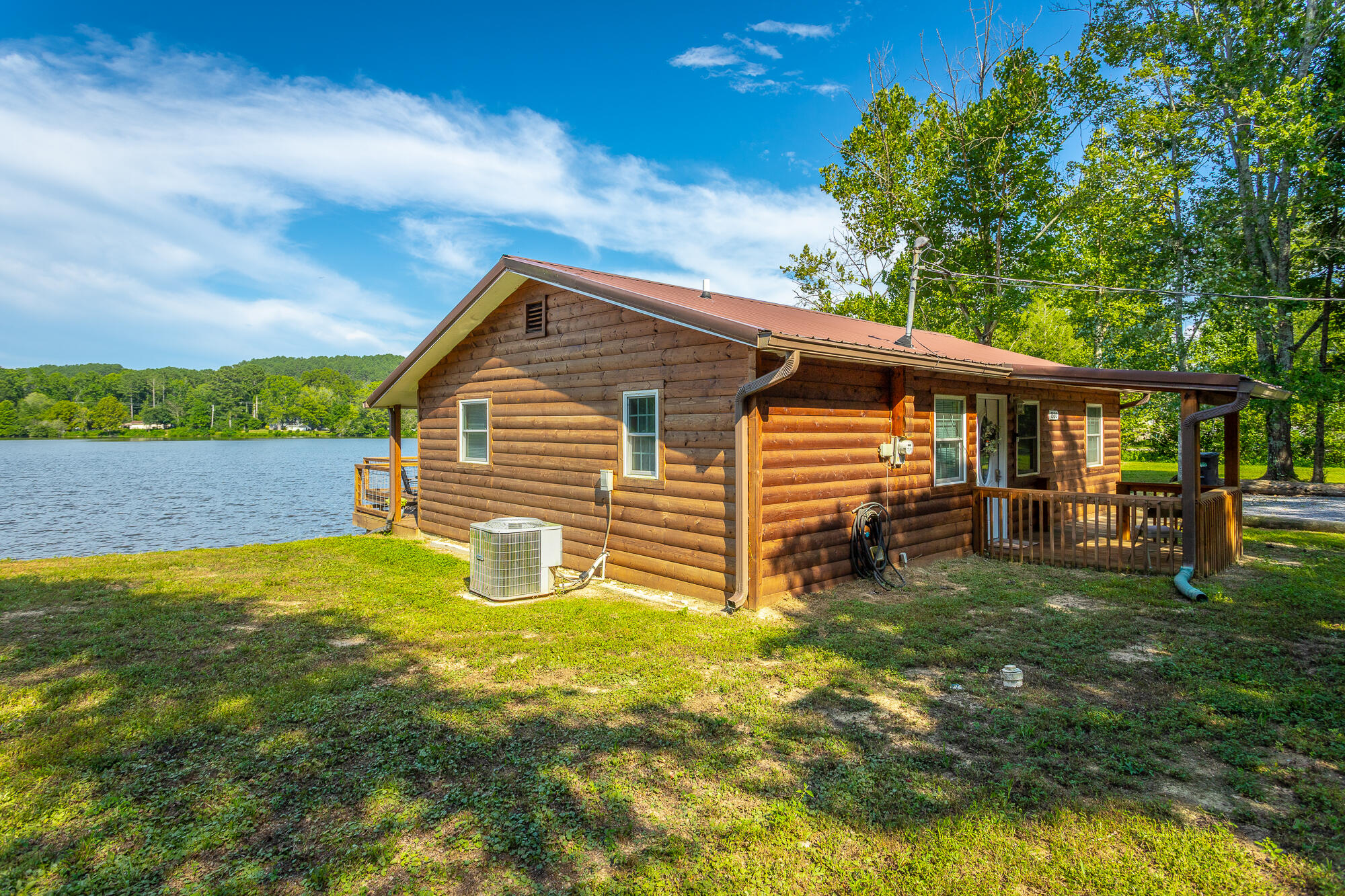 1360 Peggy Lane