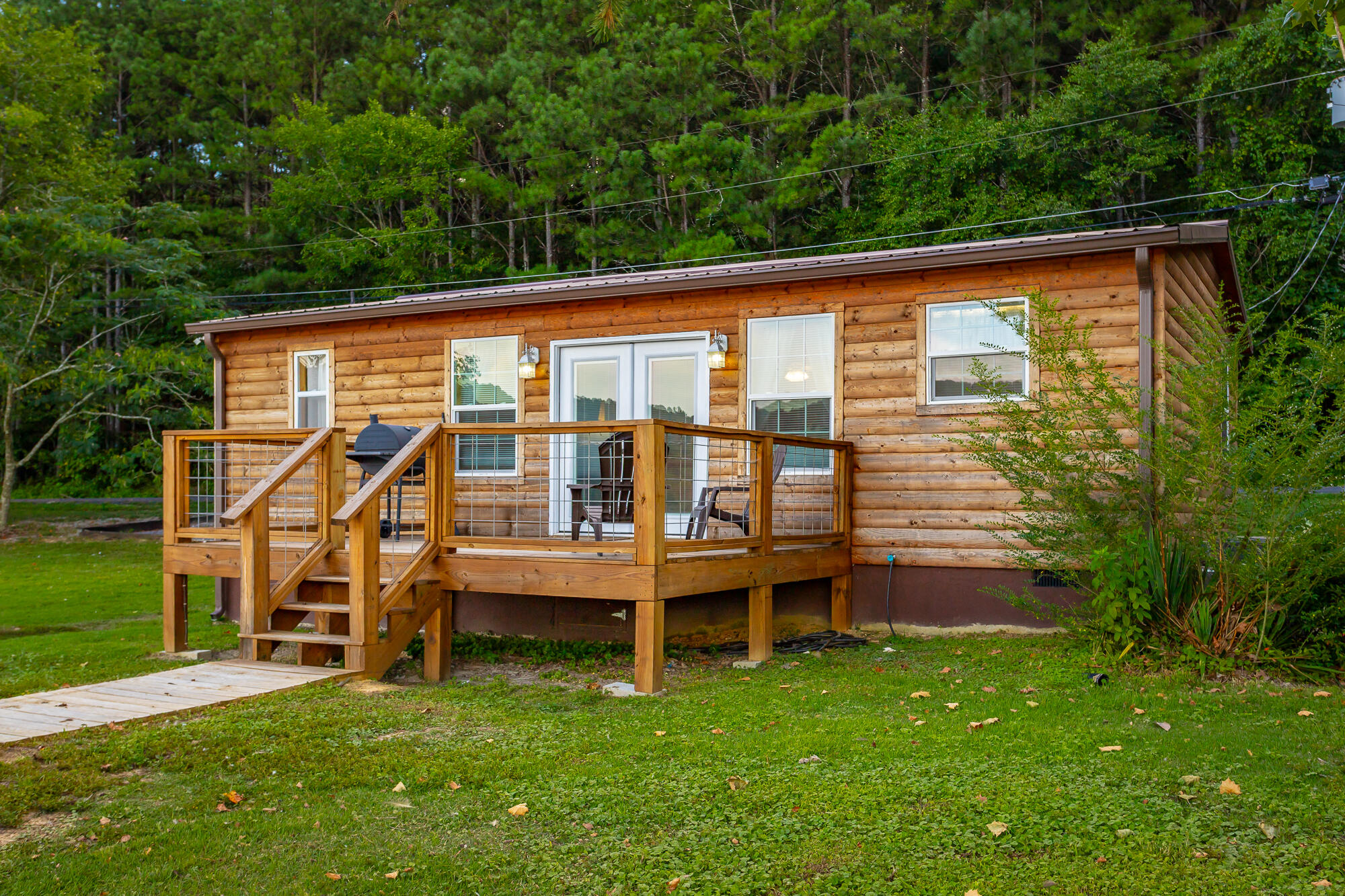 1370 Peggy Lane, A&B