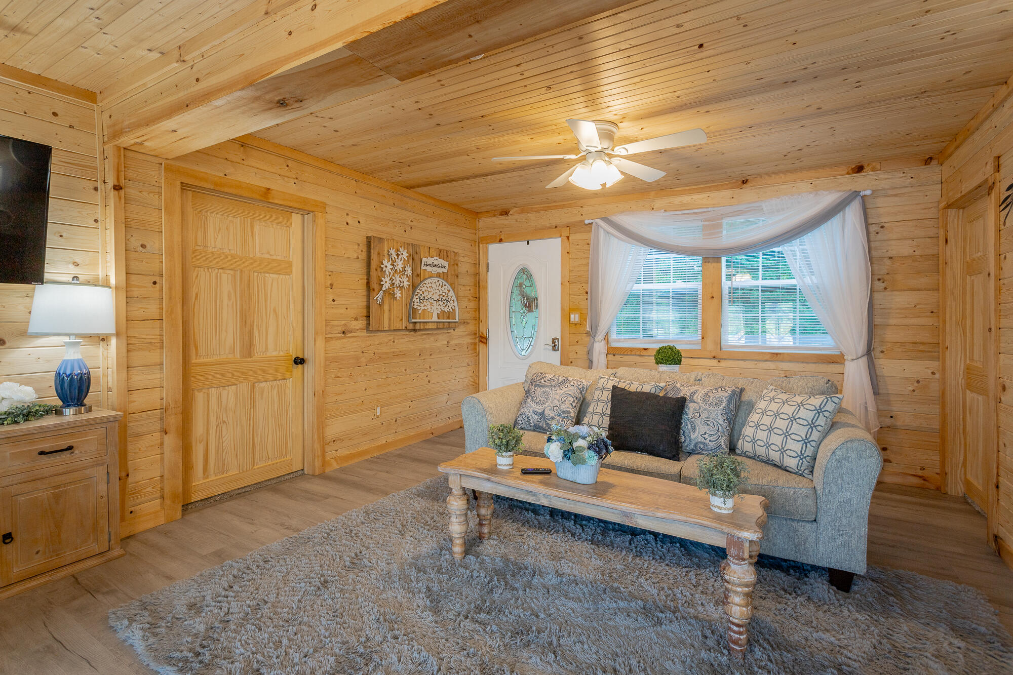 1370 Peggy Lane, A&B