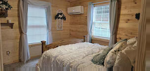 1370 Peggy Lane, A&B