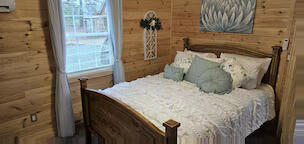 1370 Peggy Lane, A&B
