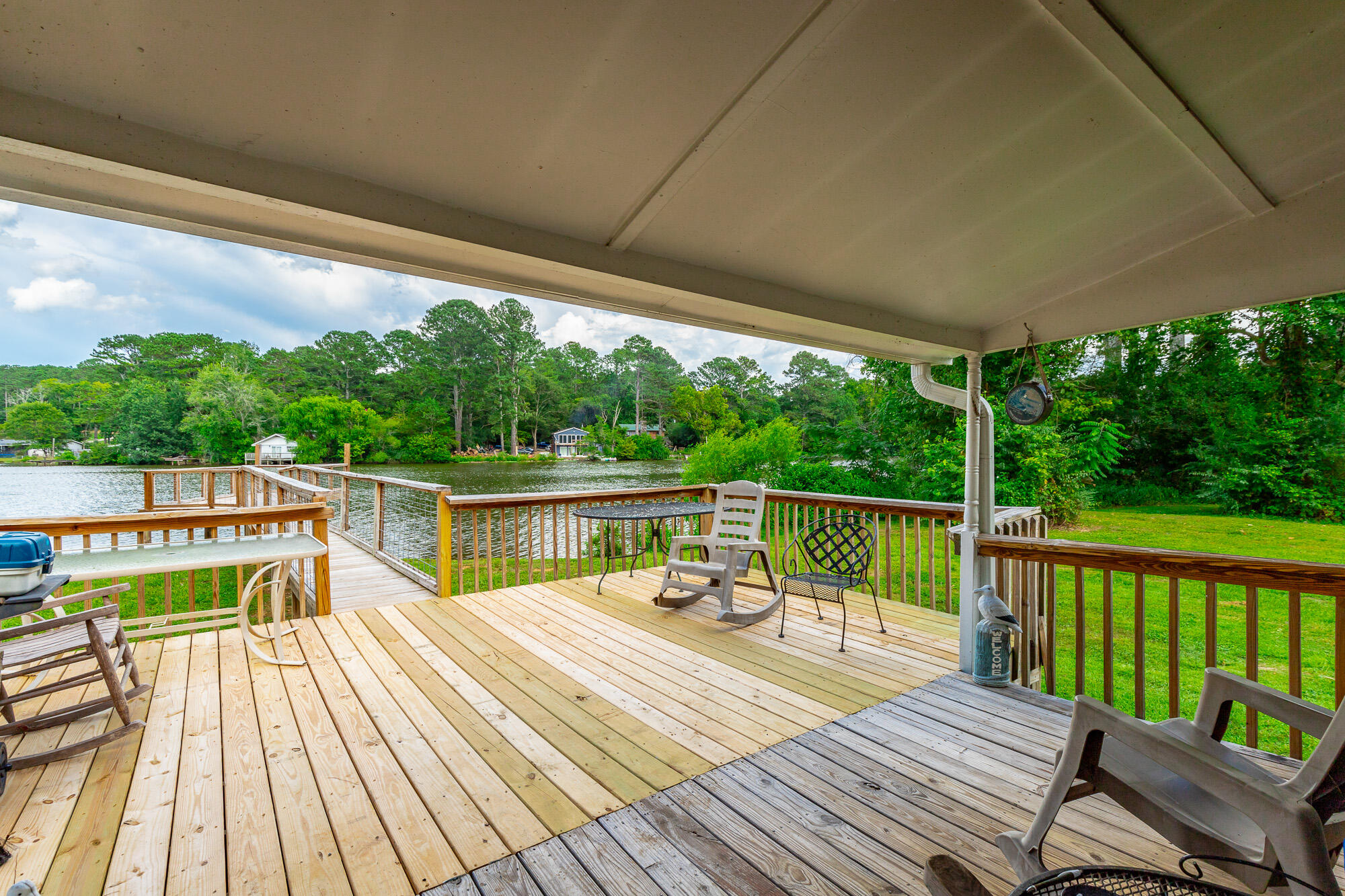 1346-1372 Peggy Lane