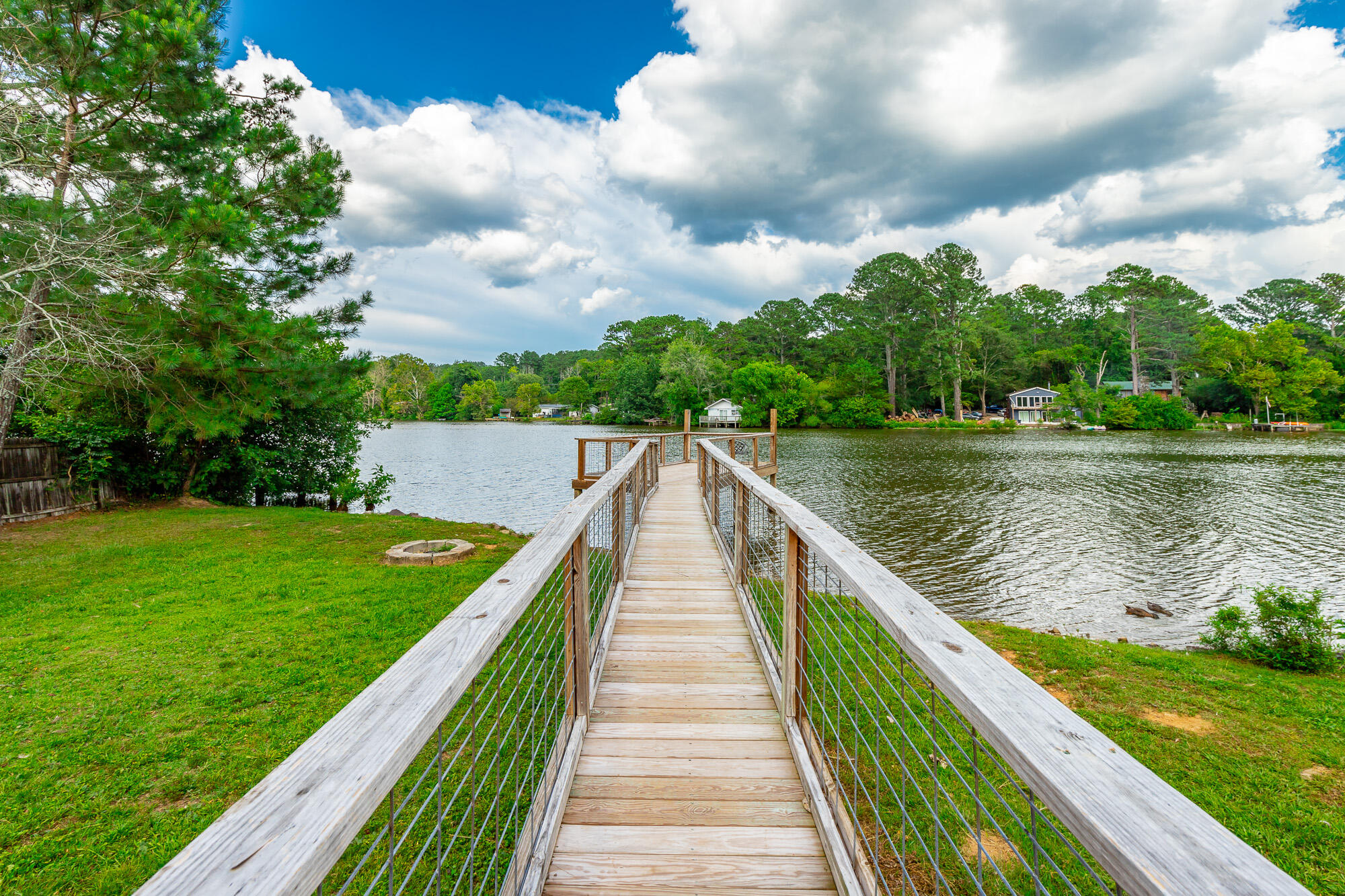 1346-1372 Peggy Lane