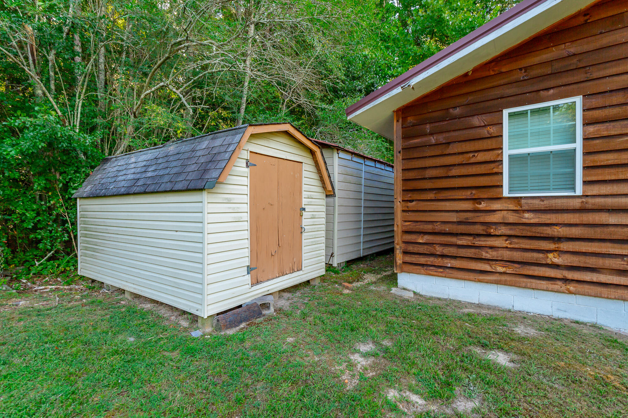 1346-1372 Peggy Lane