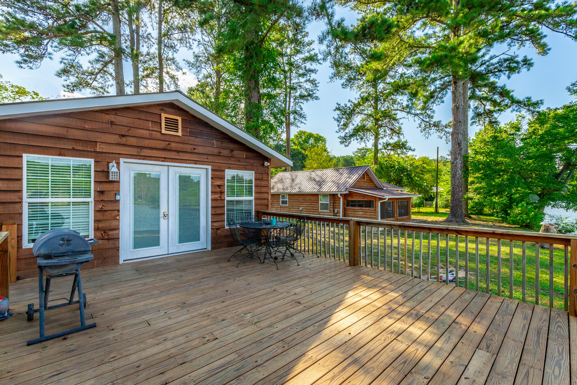 1350 Peggy Lane