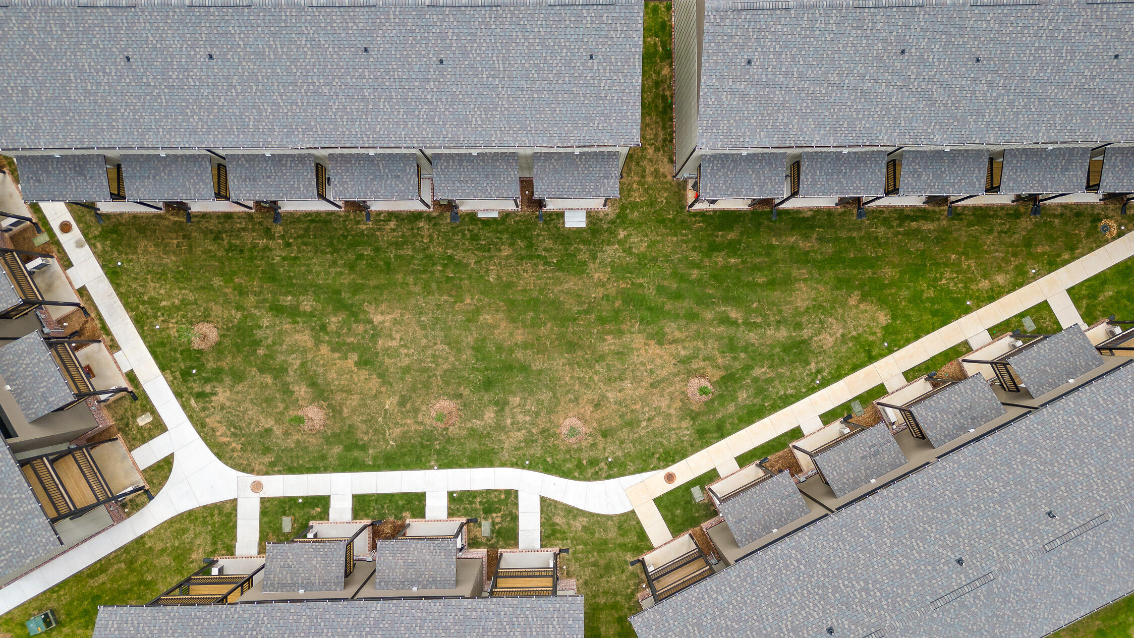 1842 Addi Lane