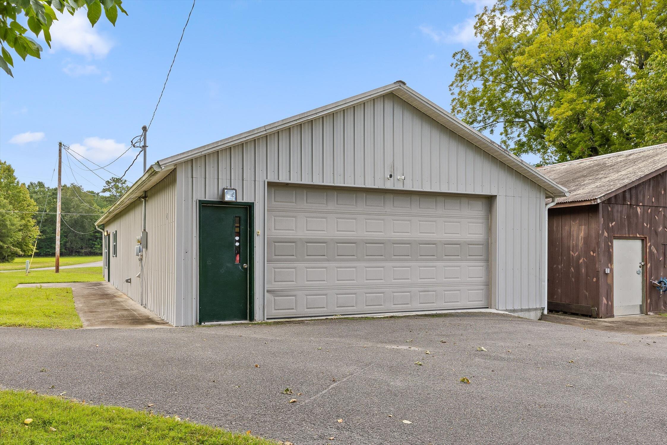 450 Arnold Lane, LaFayette