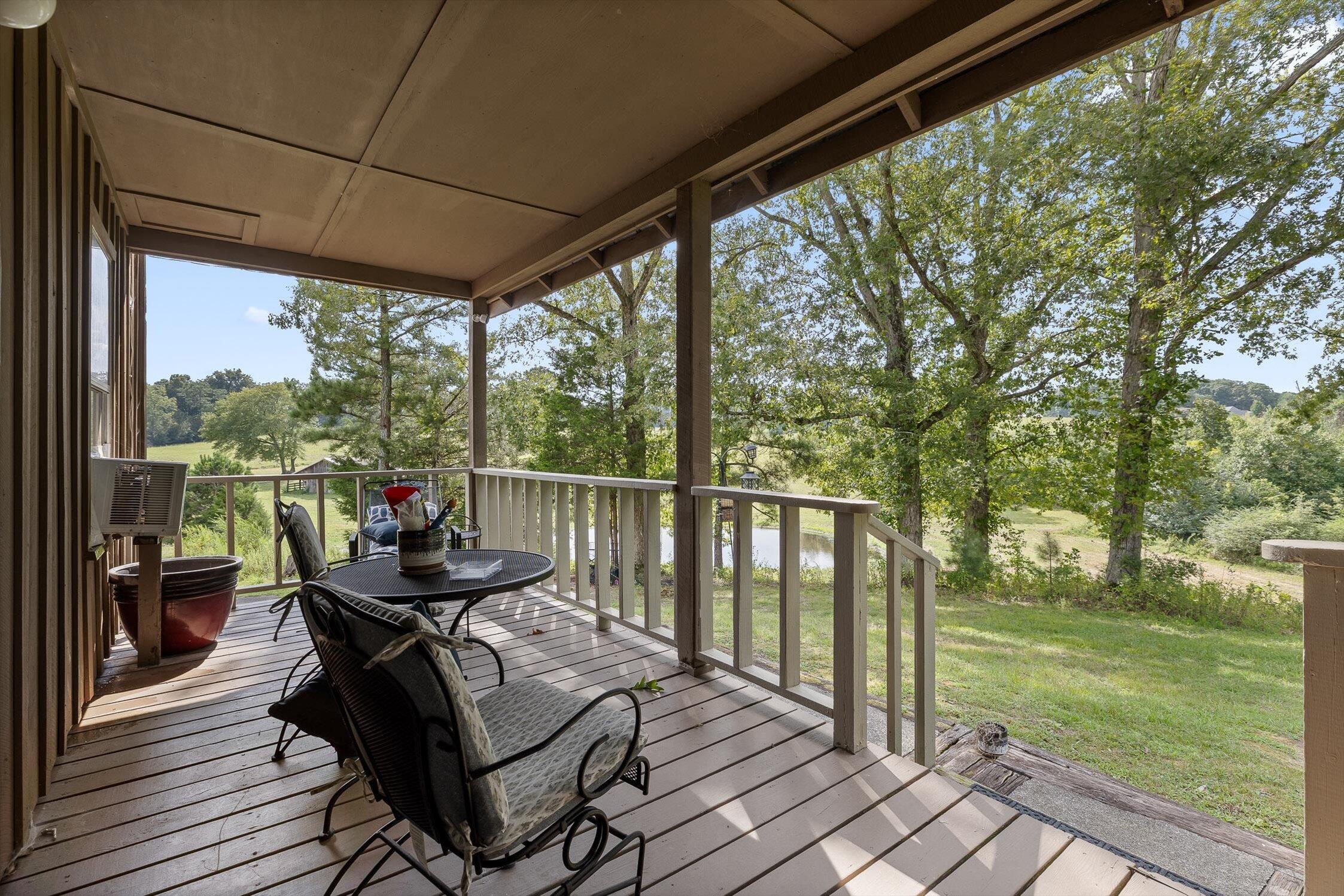 450 Arnold Lane, LaFayette