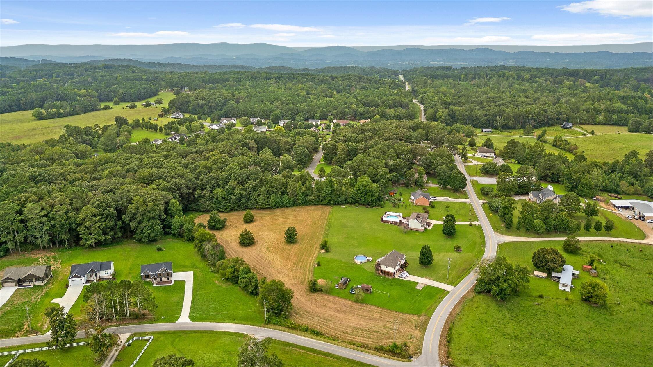 3032 Lake Howard Road, LaFayette